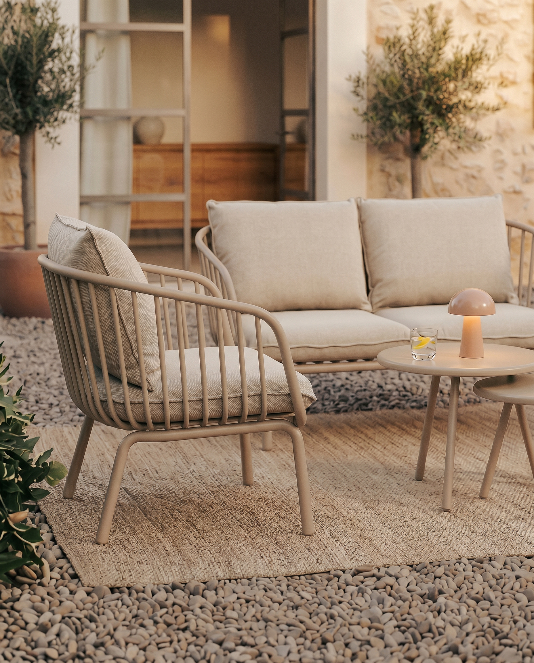 Aruba 2-seater armchair made of polypropylene and sand metal legs