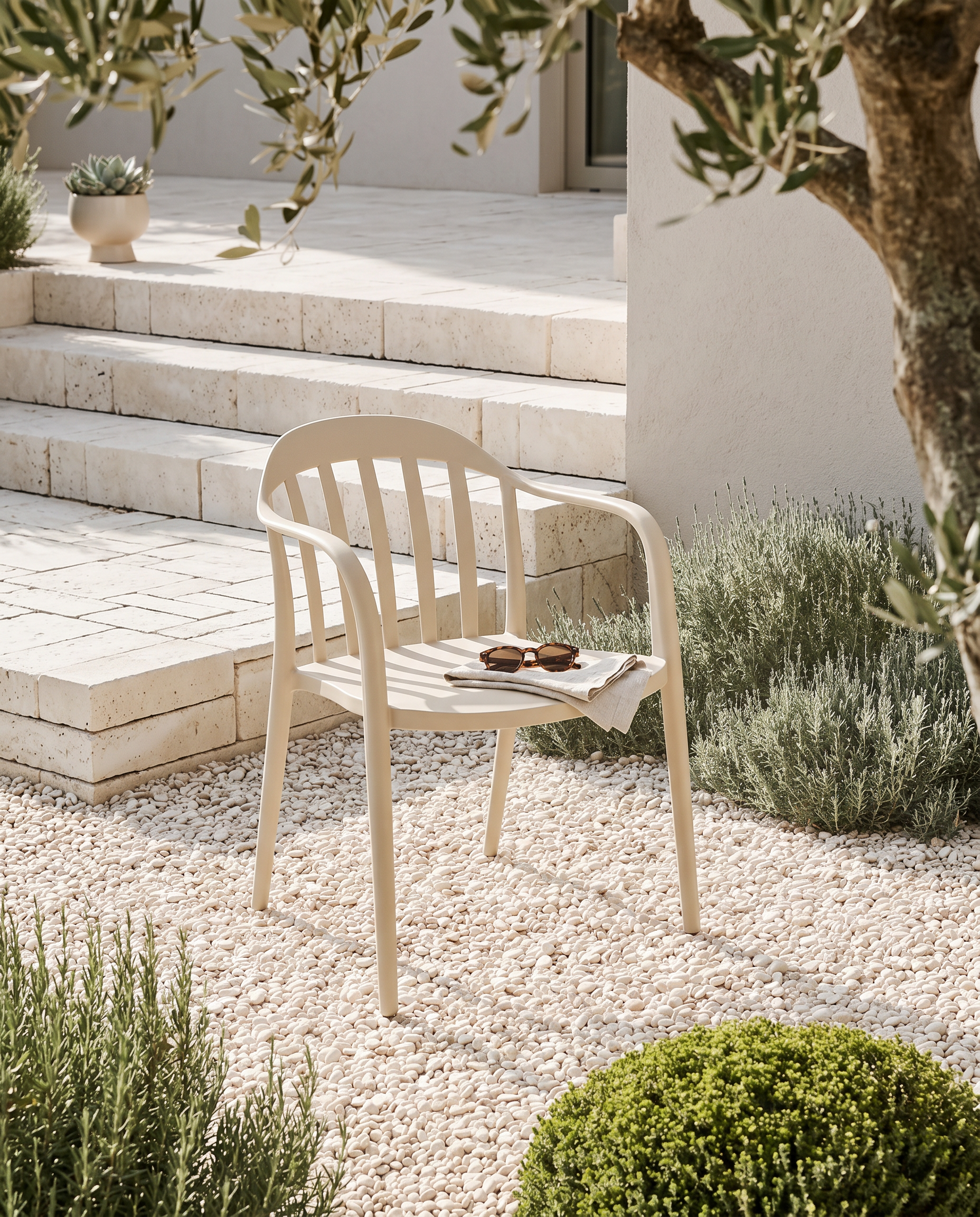 Chaise Malibu en polypropylène sable