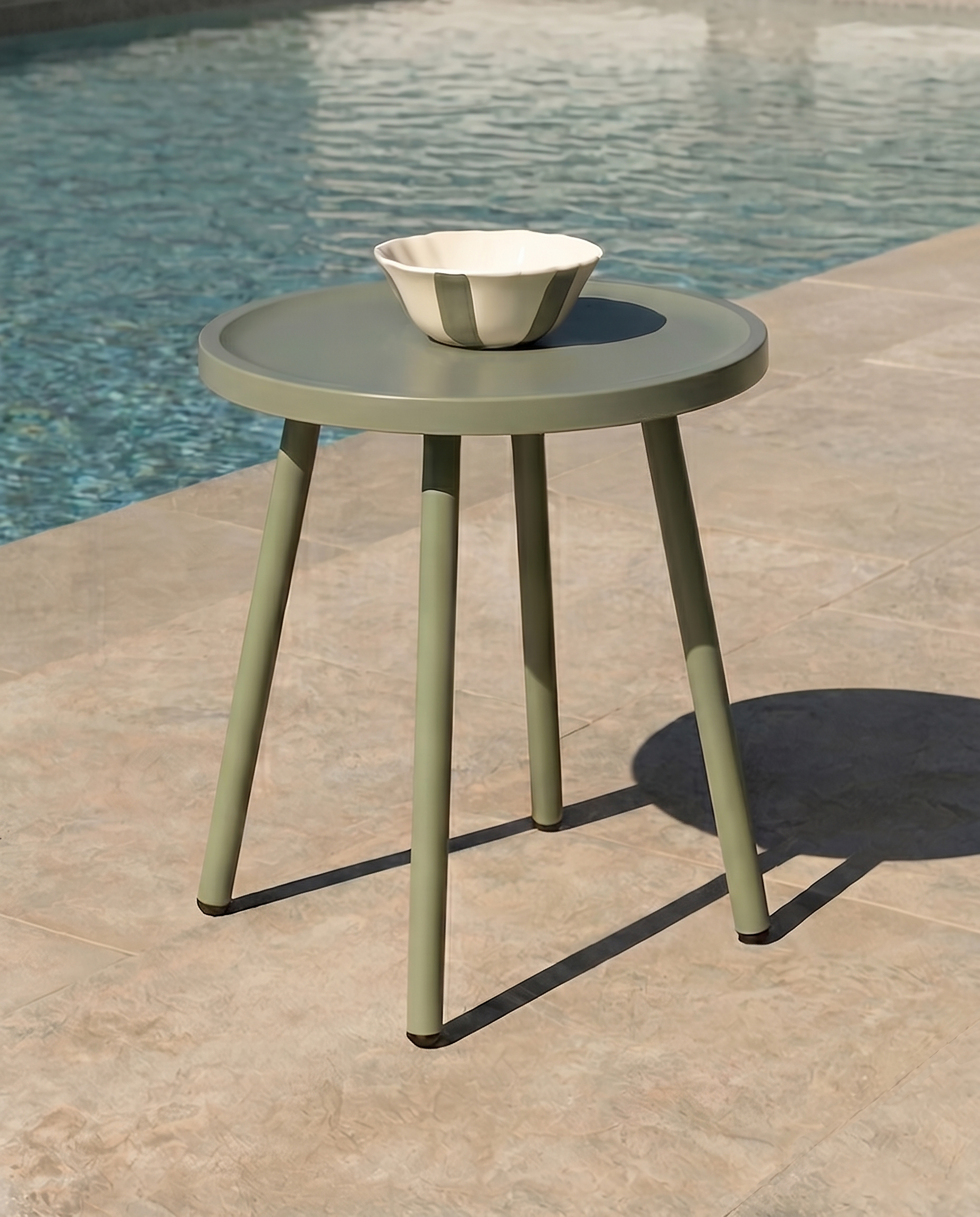 Table d'appoint Saba vert craie Ø 40 cm