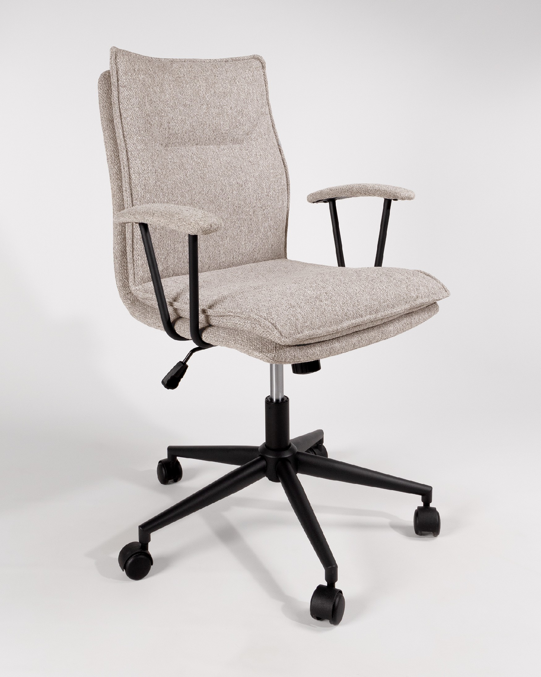 Bonn swivel chair with wheels, brown upholstery, and black metal legs