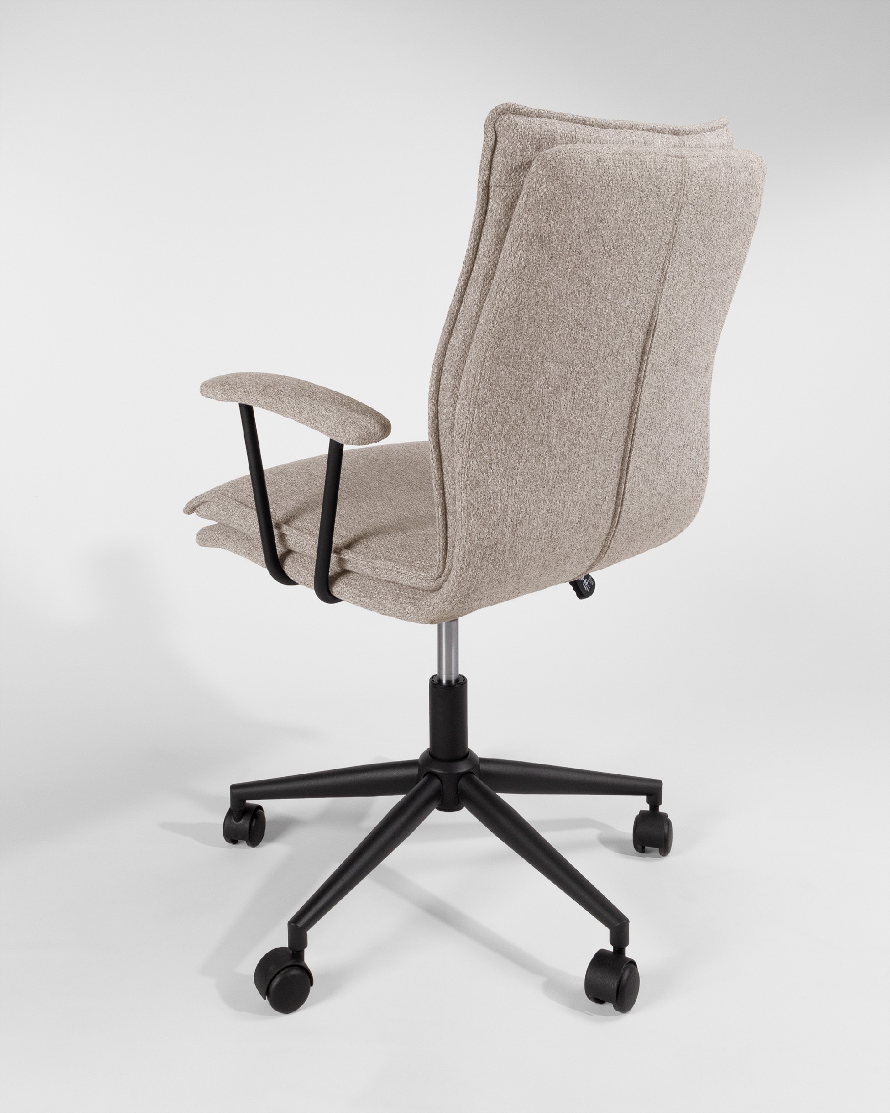 Bonn swivel chair with wheels, brown upholstery, and black metal legs