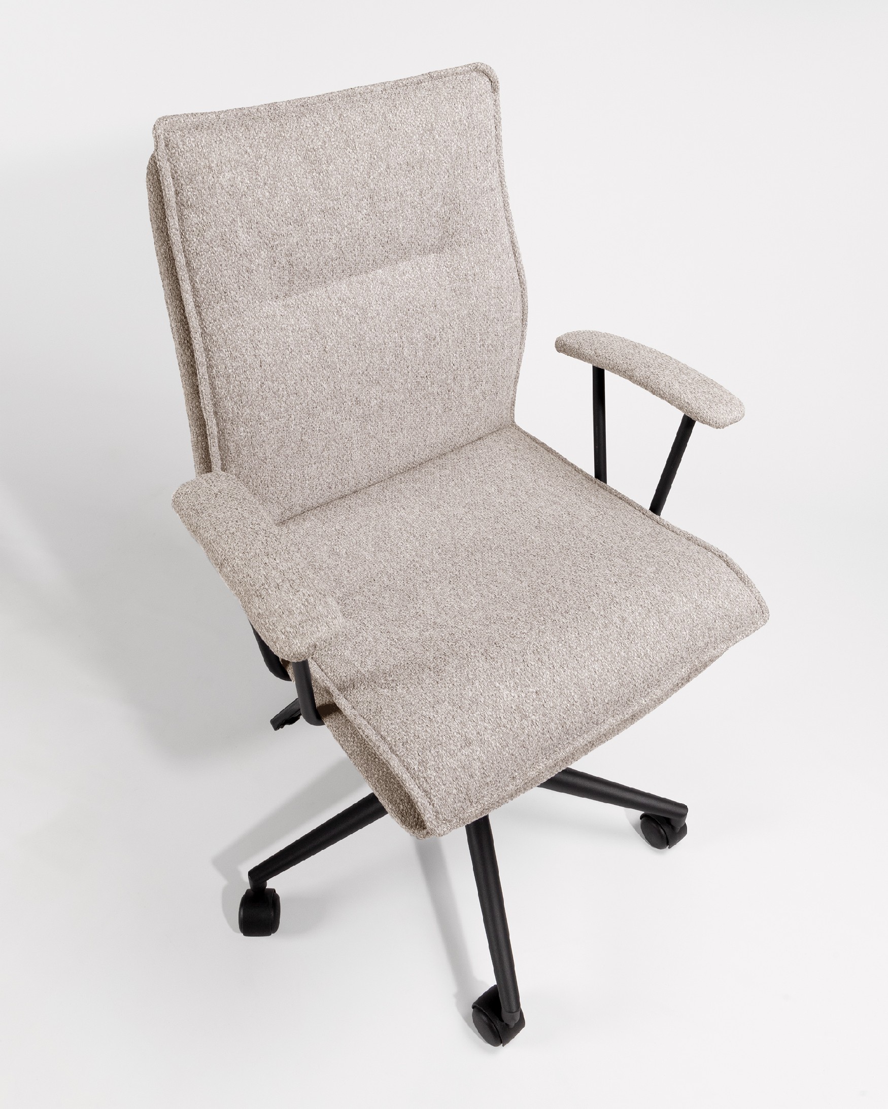 Bonn swivel chair with wheels, brown upholstery, and black metal legs