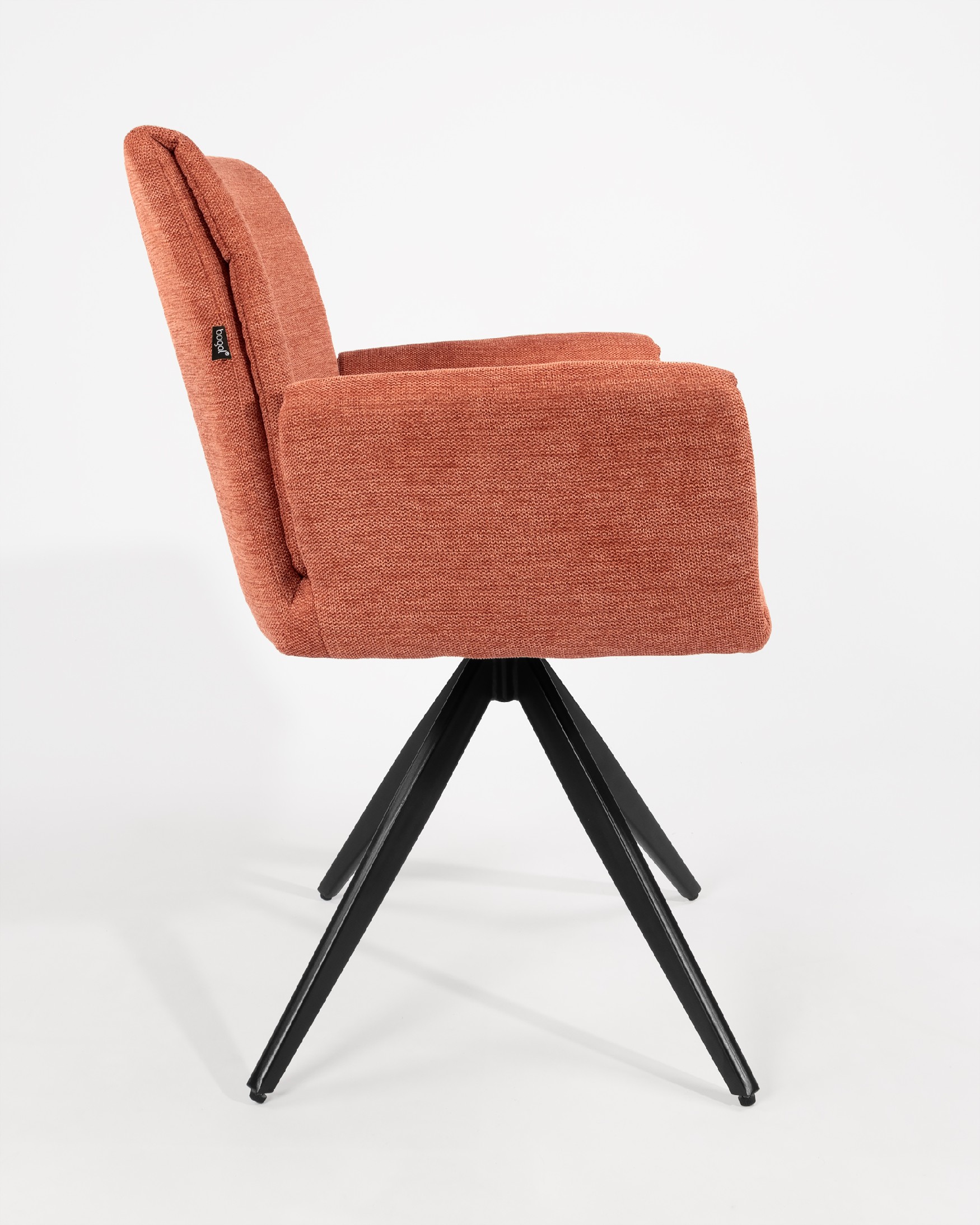 Modena swivel chair 180º with return function, salmon upholstery, and black metal legs