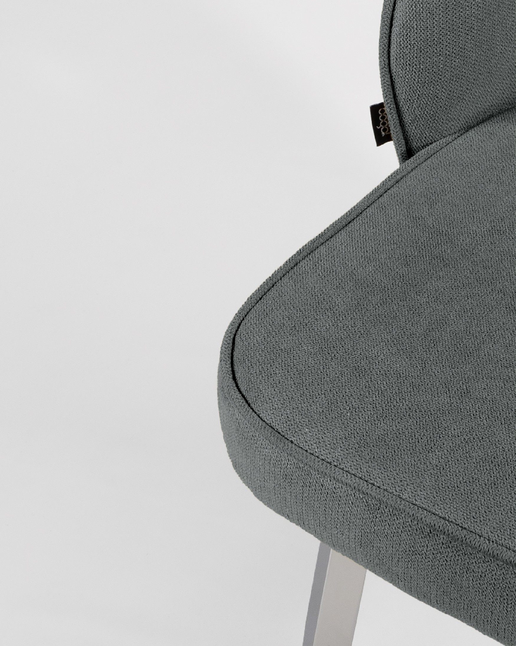 Chaise Naples avec rembourrage marengo et pieds chromés
