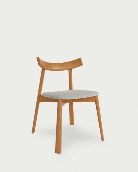 Grey upholstery – Natural oak frame