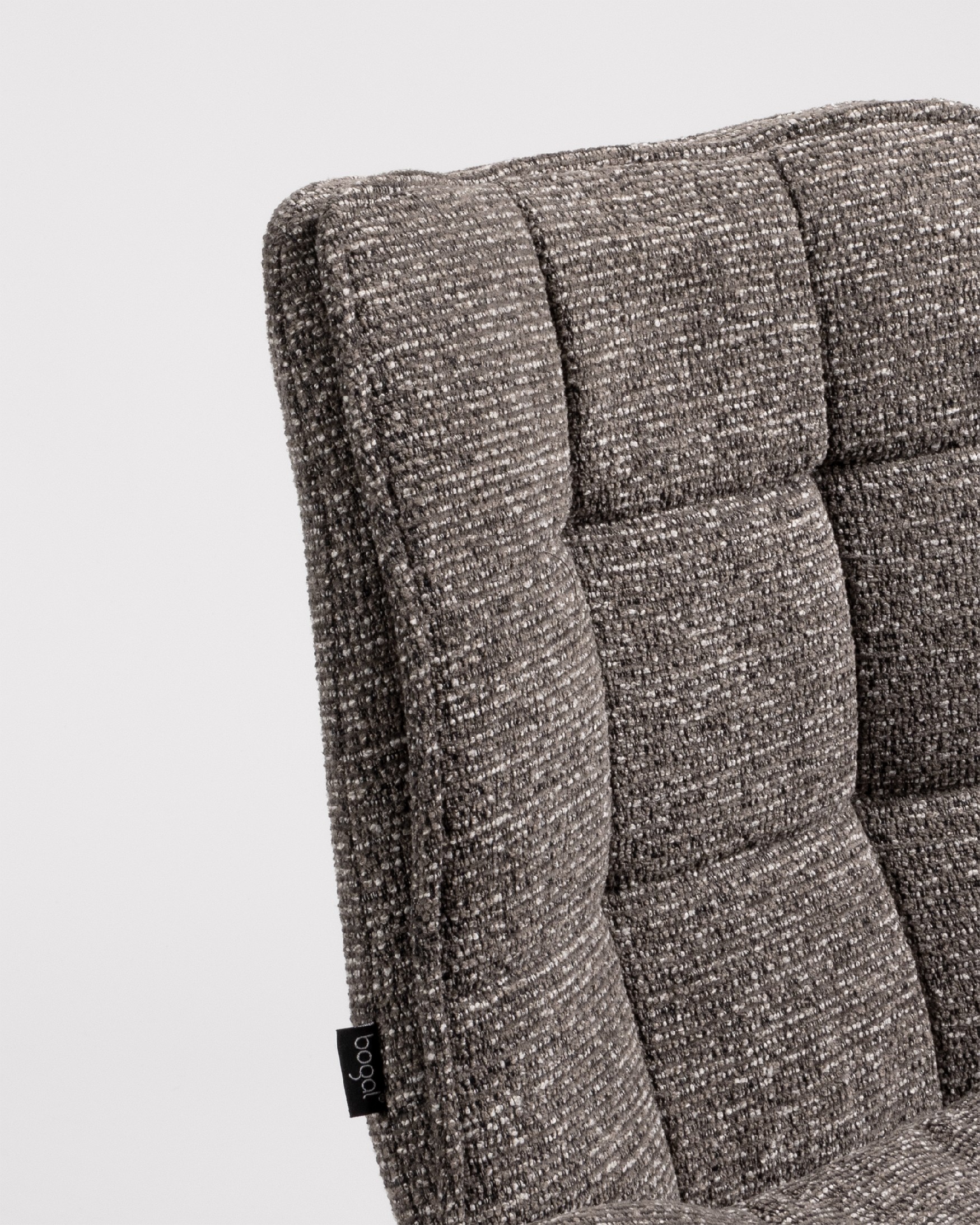 Silla Torino con tapizado antracita y patas metálicas marfil
