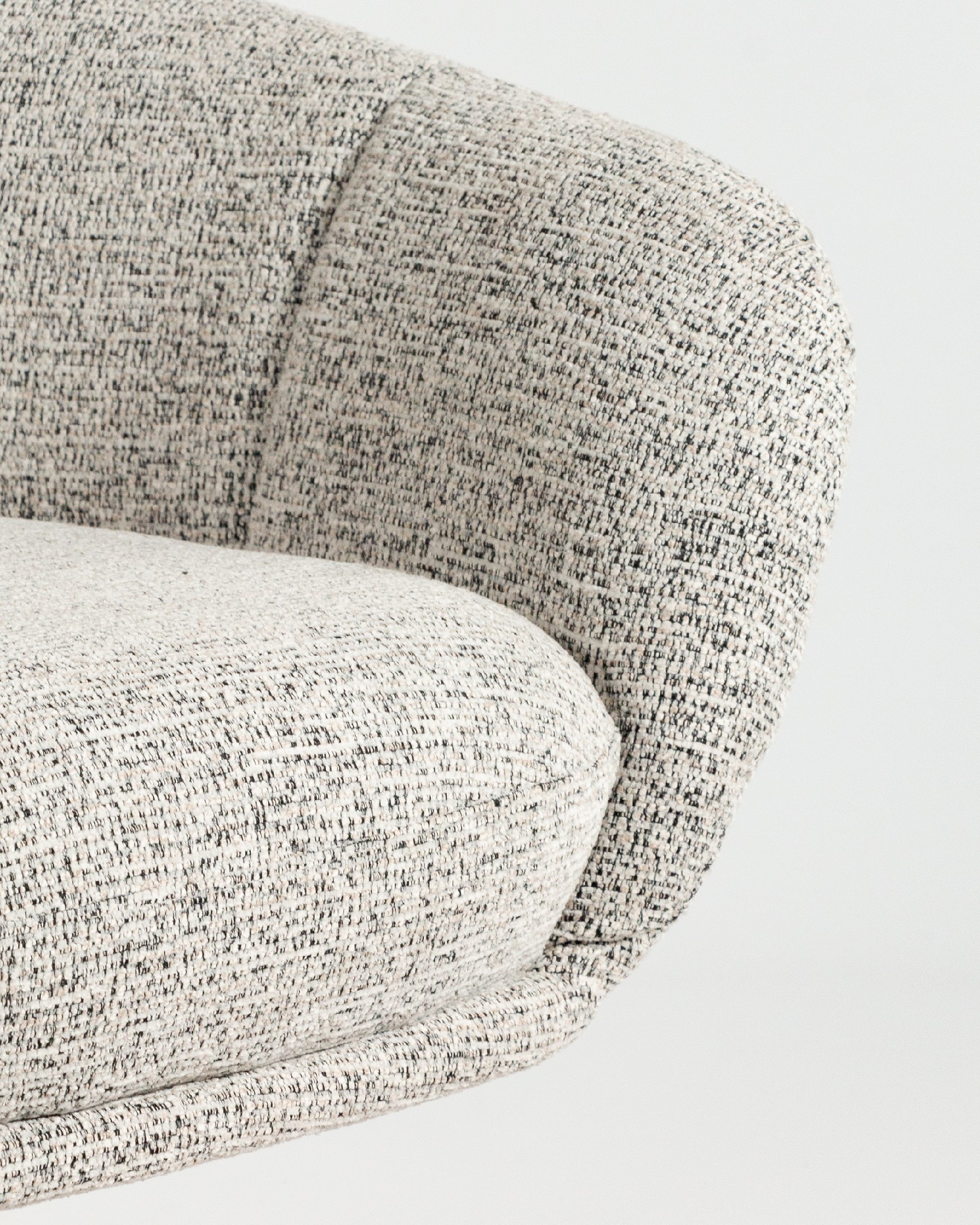 Fauteuil pivotant Abelia avec revêtement marbré et pied en métal noir