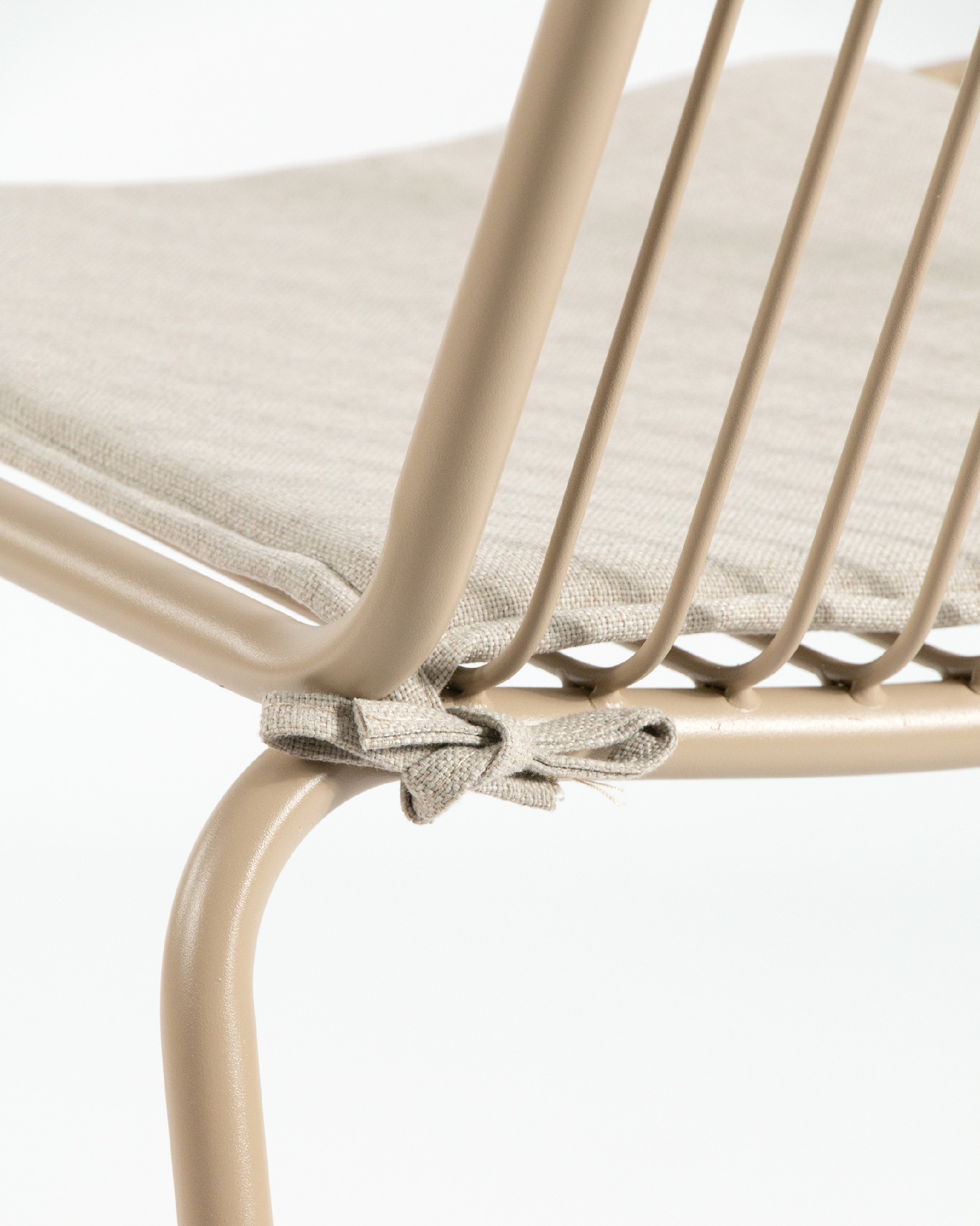 Aloha metal sand chair with cushion.