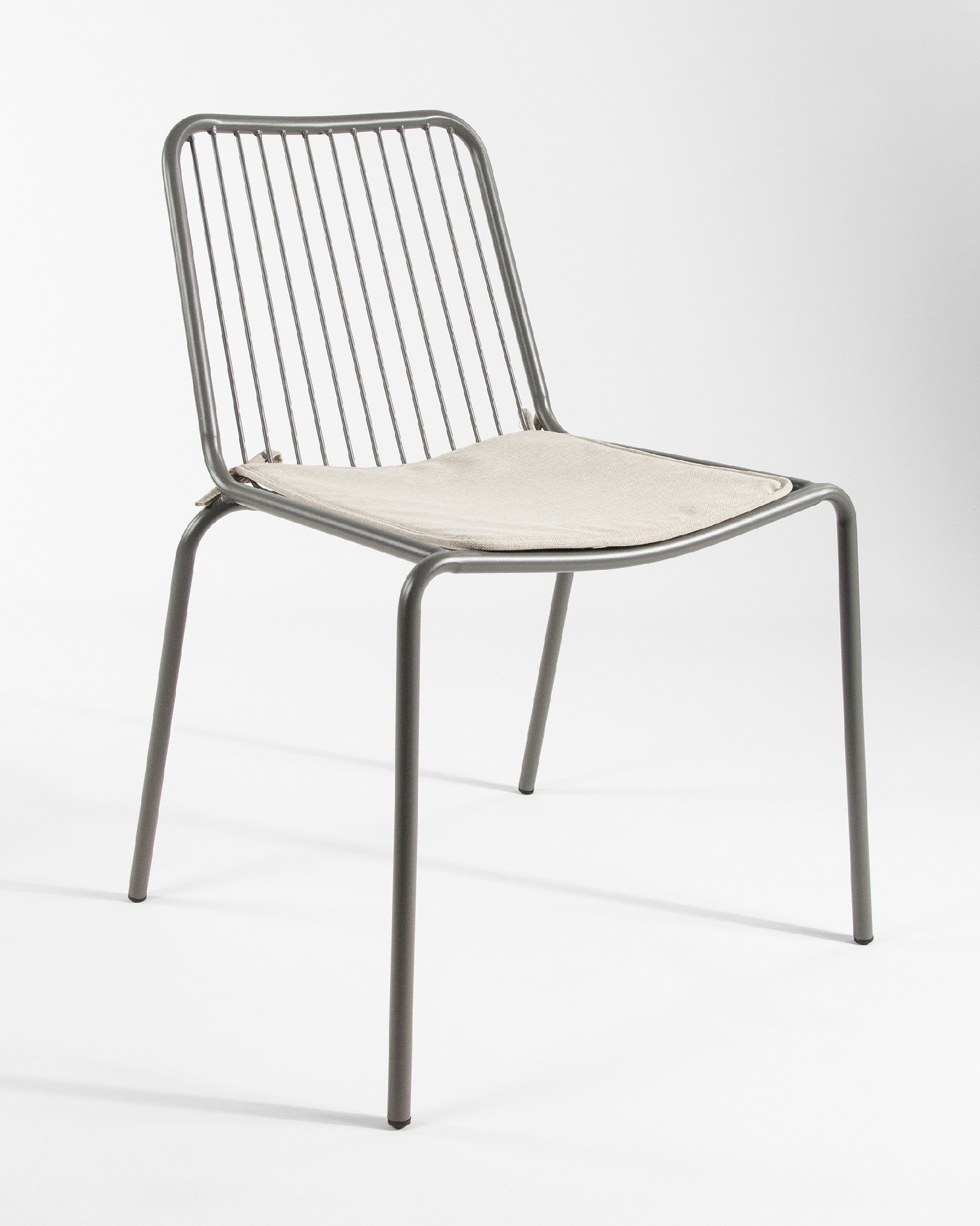 Aloha metal graphite chair with cushion
