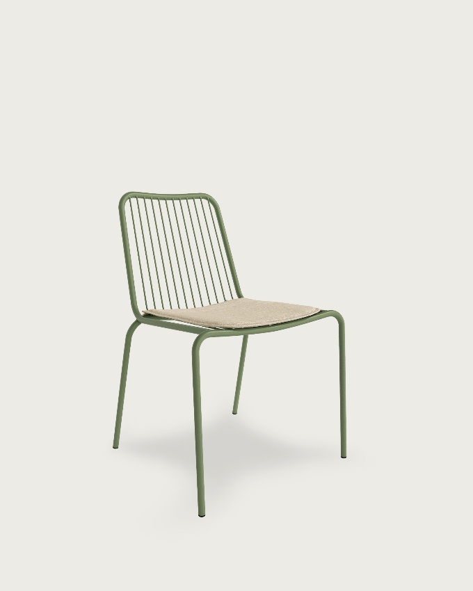 Aloha metal chair in chalk green with cushion