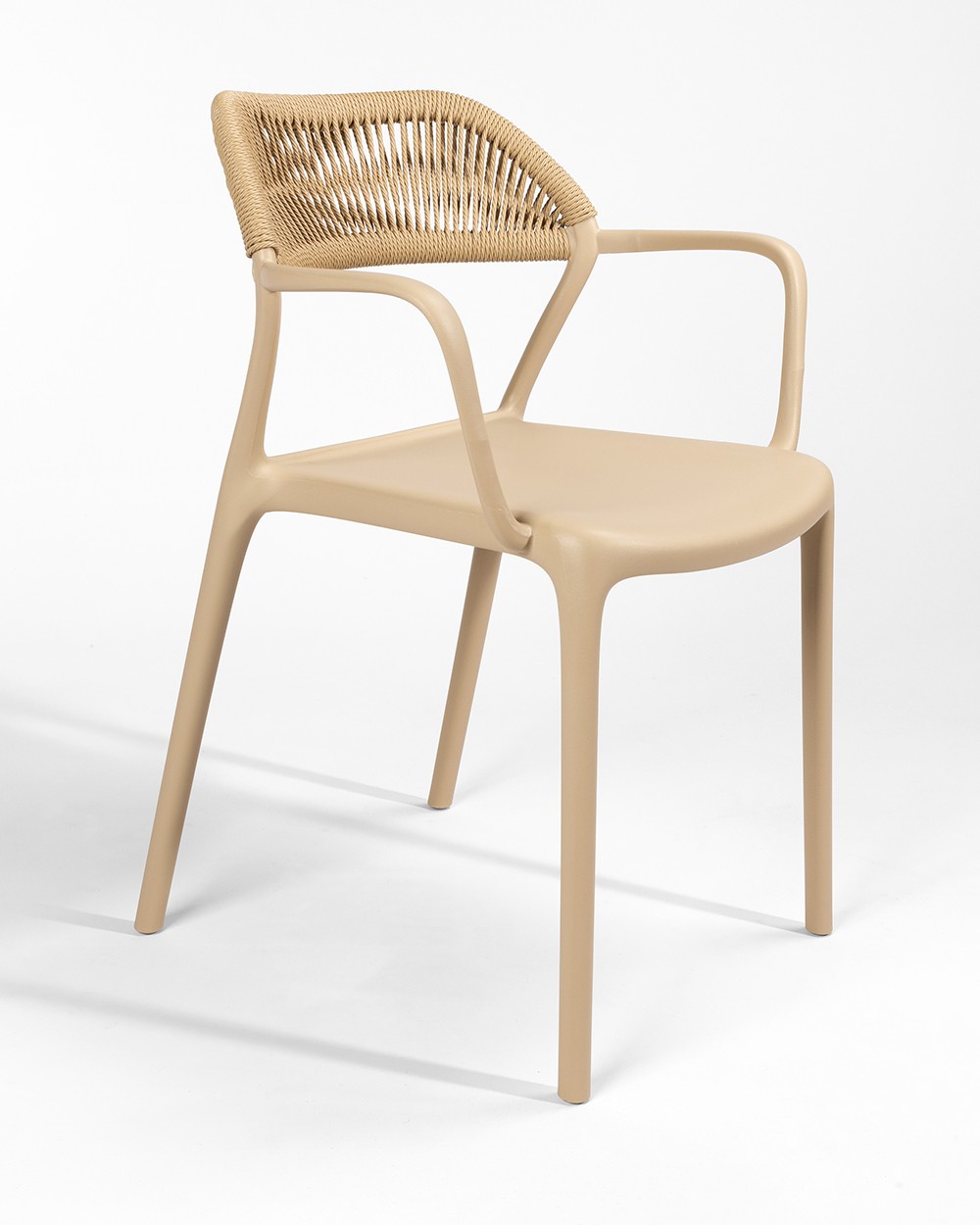 Chaise Amalfi en polypropylène sable et corde synthétique