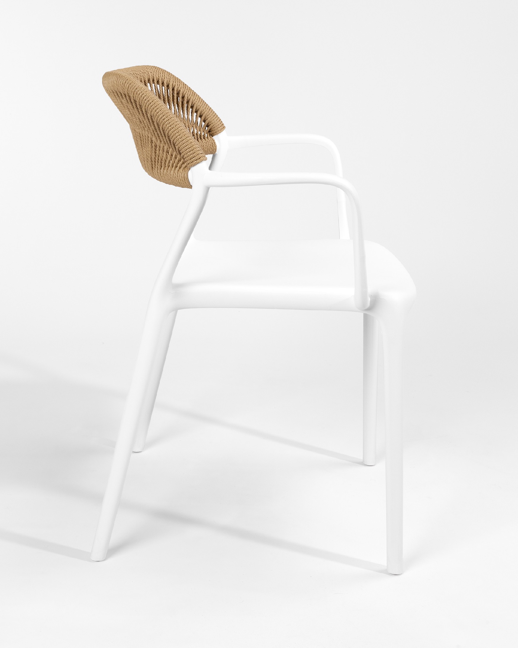 Chair Amalfi in white polypropylene and synthetic rope