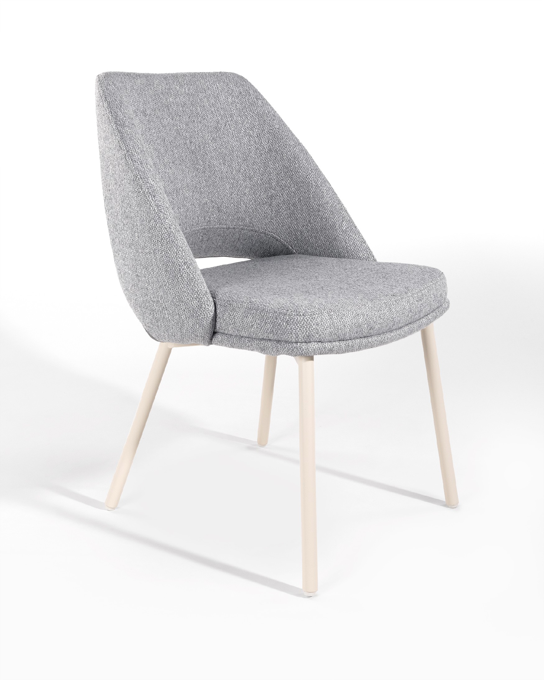 Chaise Aman avec tapisserie grise et pieds métalliques ivoire