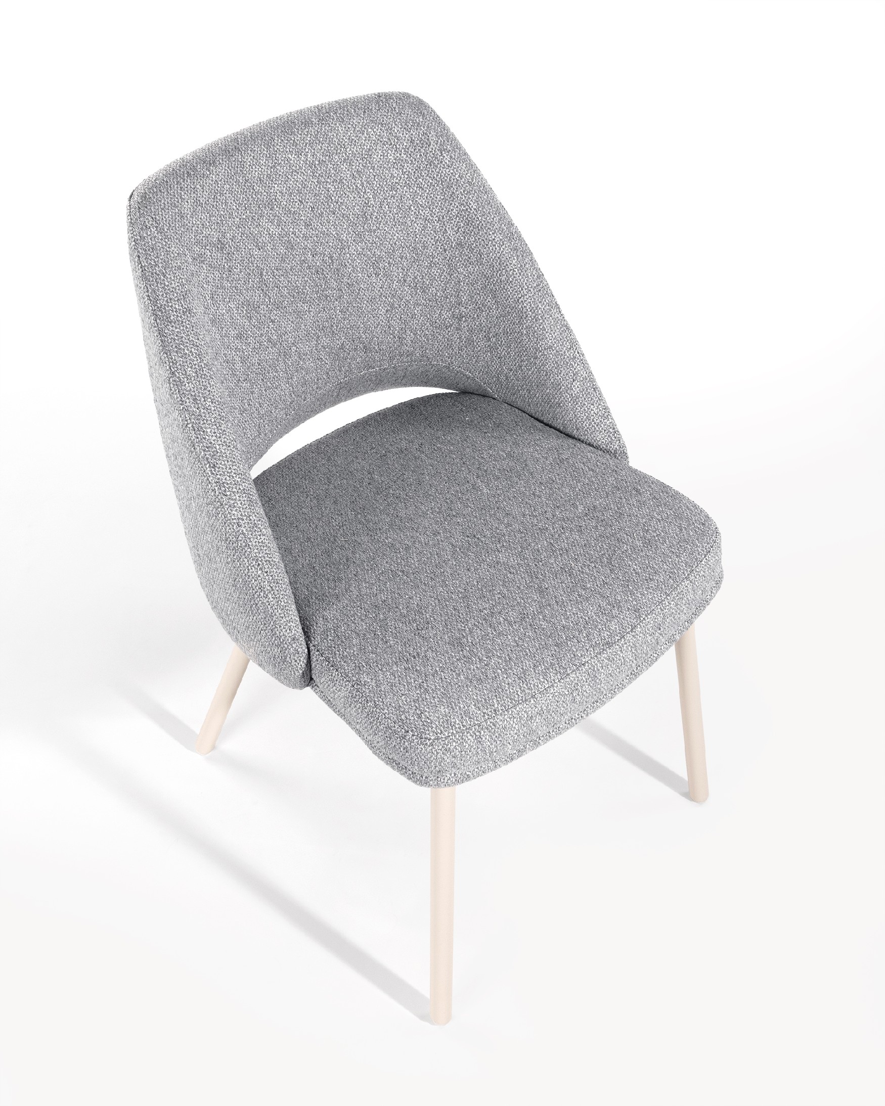 Chaise Aman avec tapisserie grise et pieds métalliques ivoire
