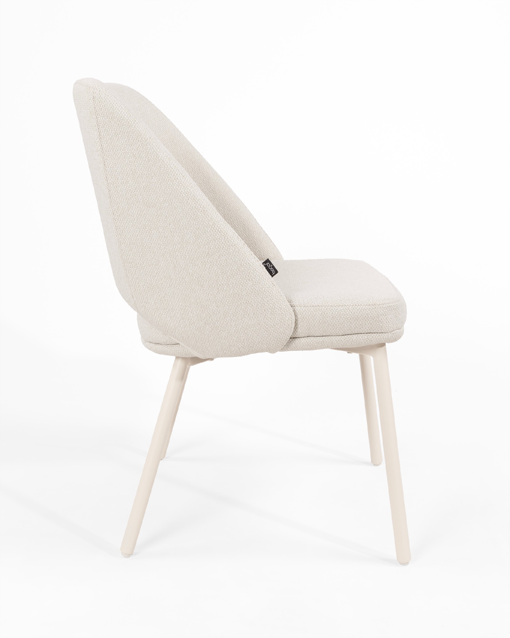 Chaise Aman avec rembourrage nacré et pieds métalliques ivoire