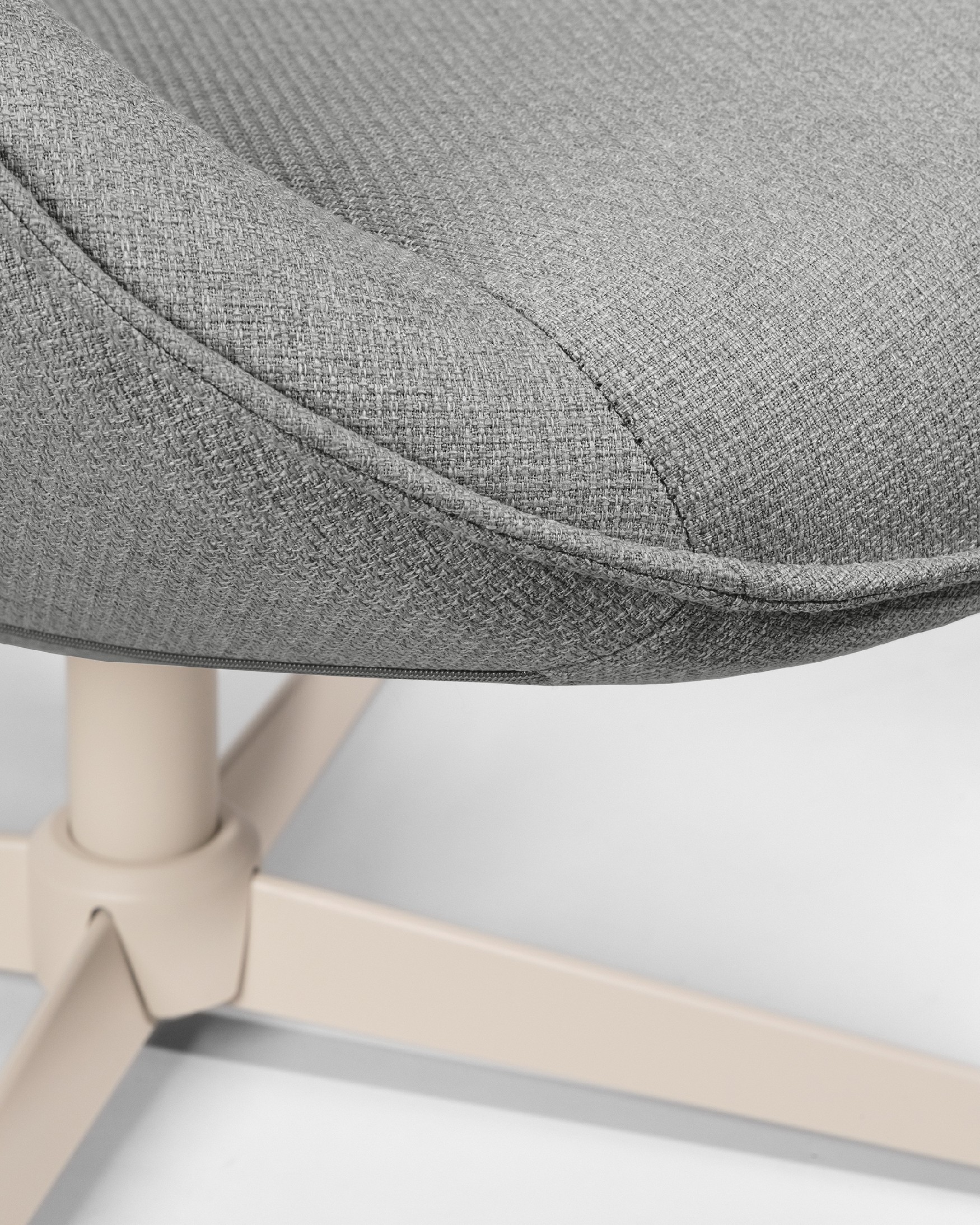 Areca armchair with gray upholstery and ivory metal leg, 360° swivel