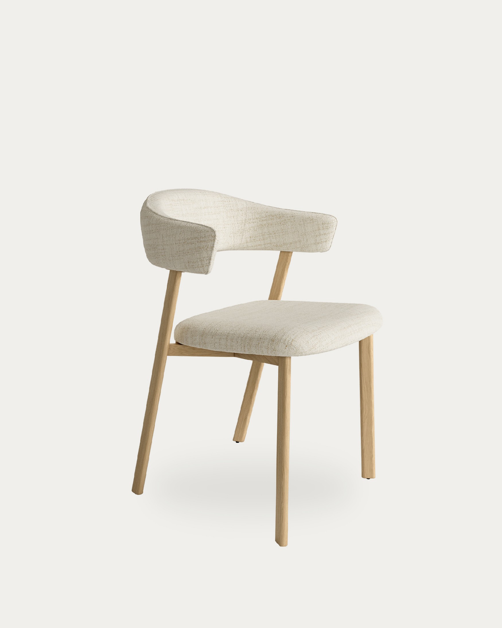 Arica chair with ivory upholstery and metal structure with wood finish