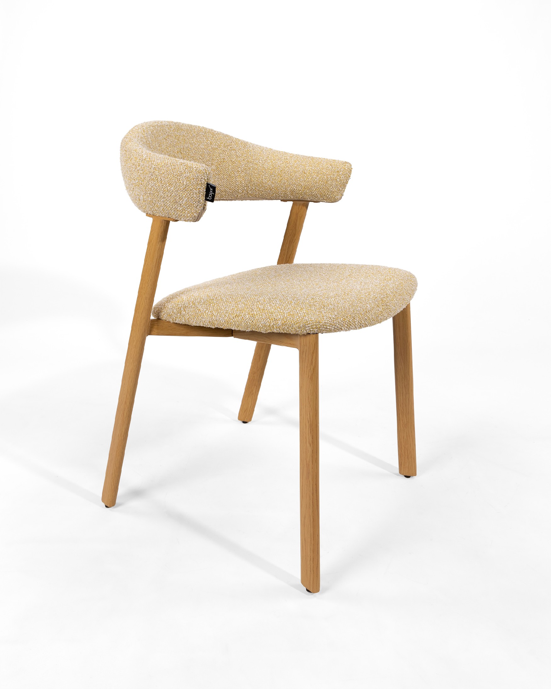 Chaise Arica avec revêtement miel et structure métallique avec finition bois