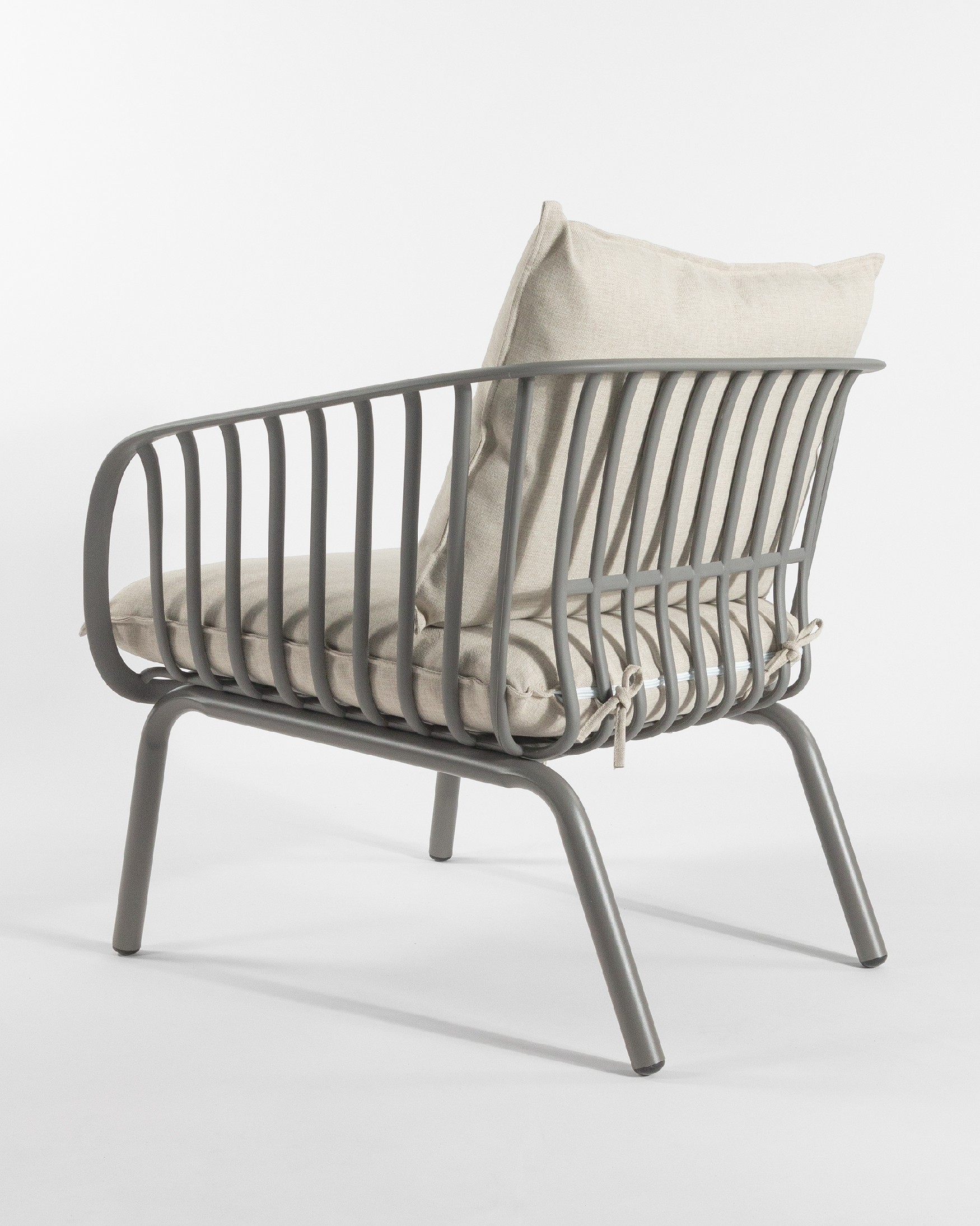 Fauteuil Aruba 1 place en polypropylène et pieds en métal graphite