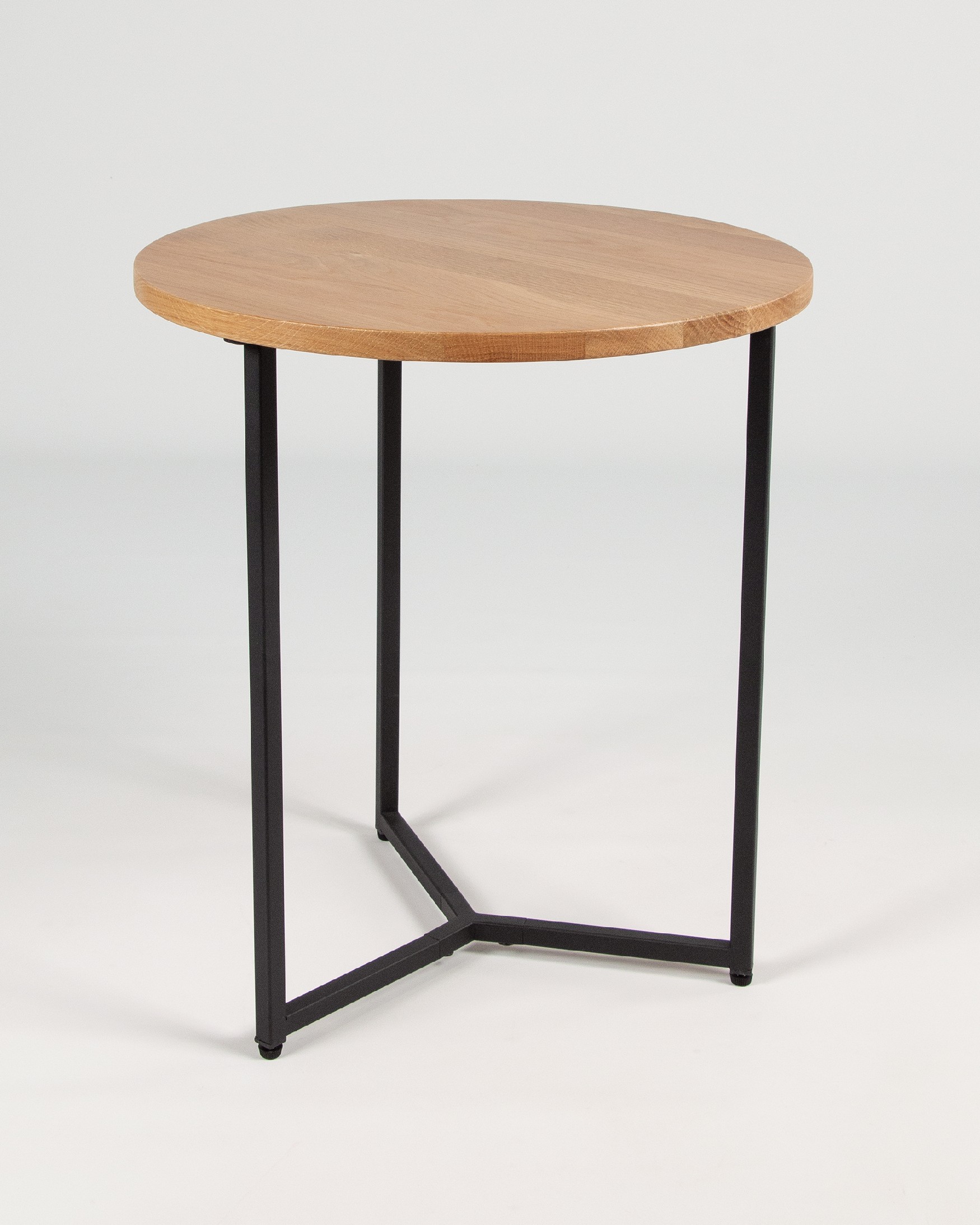 Table d'appoint Austral ronde avec plateau en chêne naturel et structure métallique noire Ø 45 cm