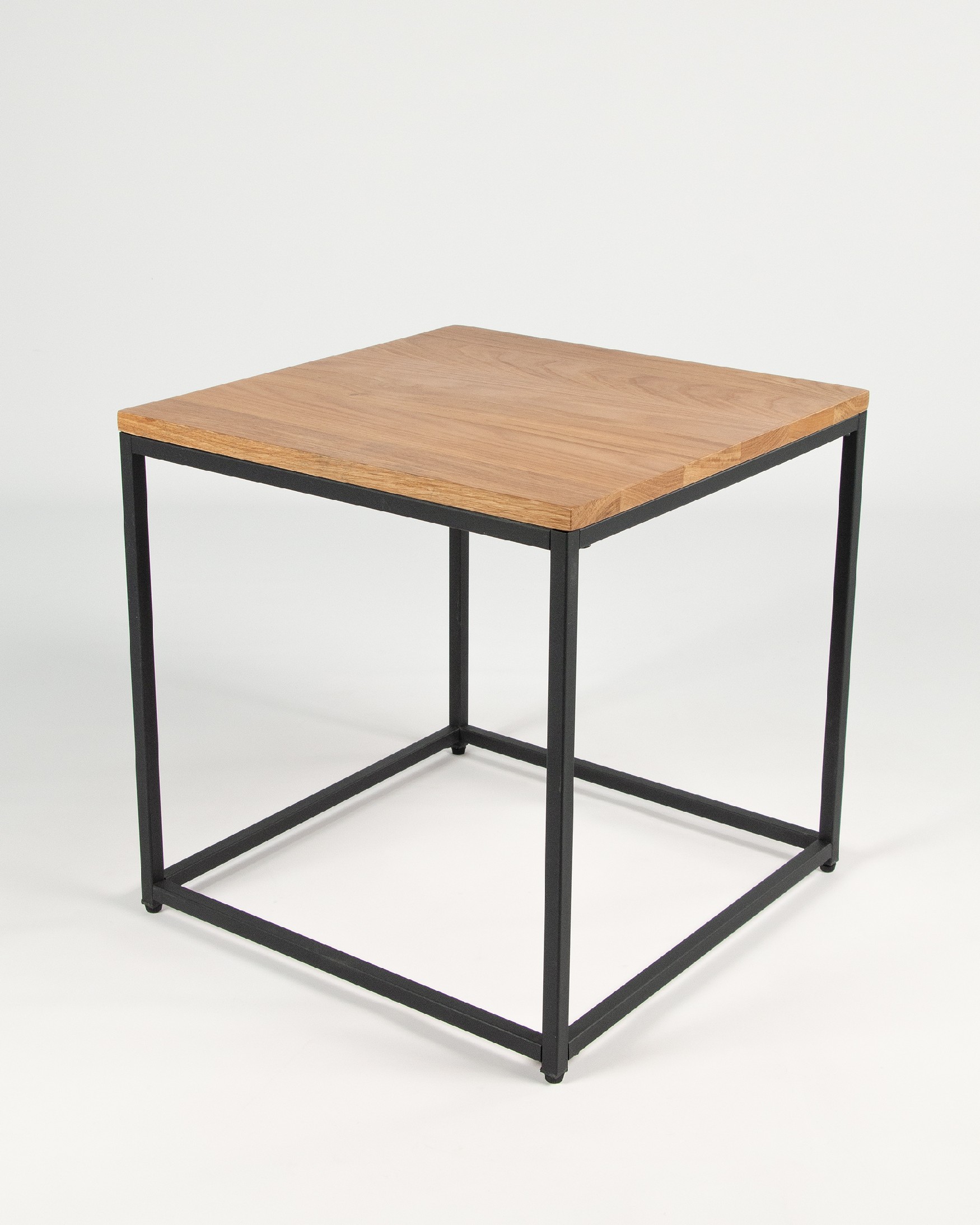 Square auxiliary table Austral with natural oak top and black metal structure 45 x 45 cm