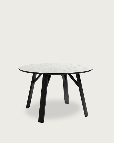 Sobre Carrara - Estructura metal negra