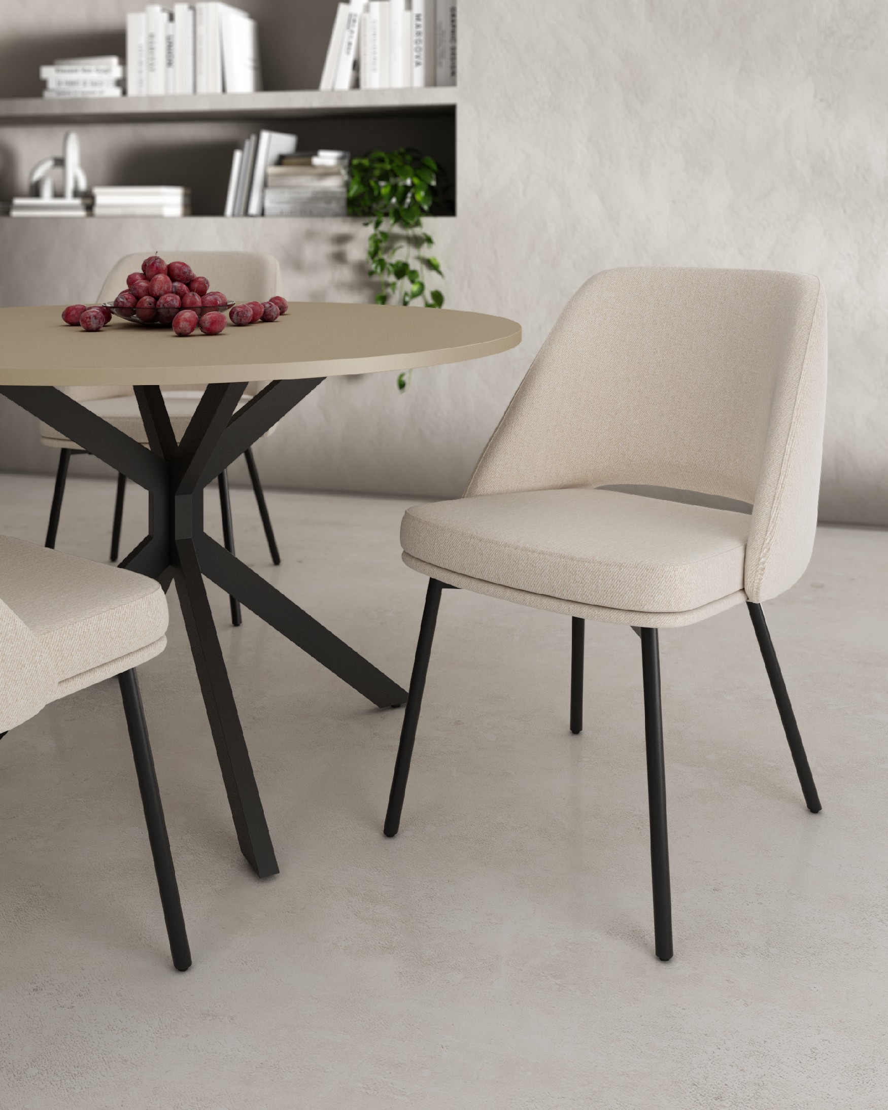 Silla Beirut con tapizado nacar y patas metálicas negras