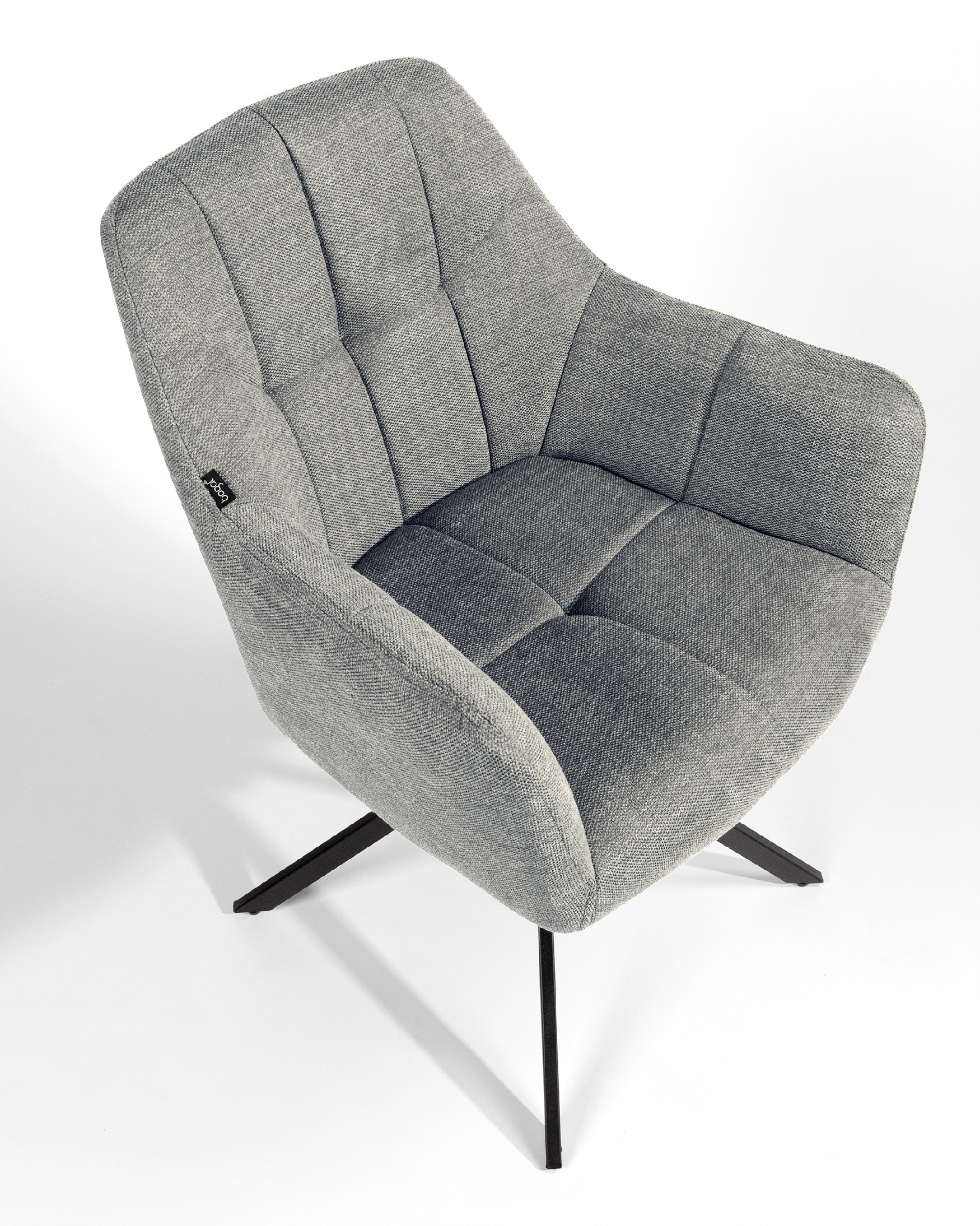 Silla Bergamo giratoria 180º con función return, tapizado gris y patas metálicas negras
