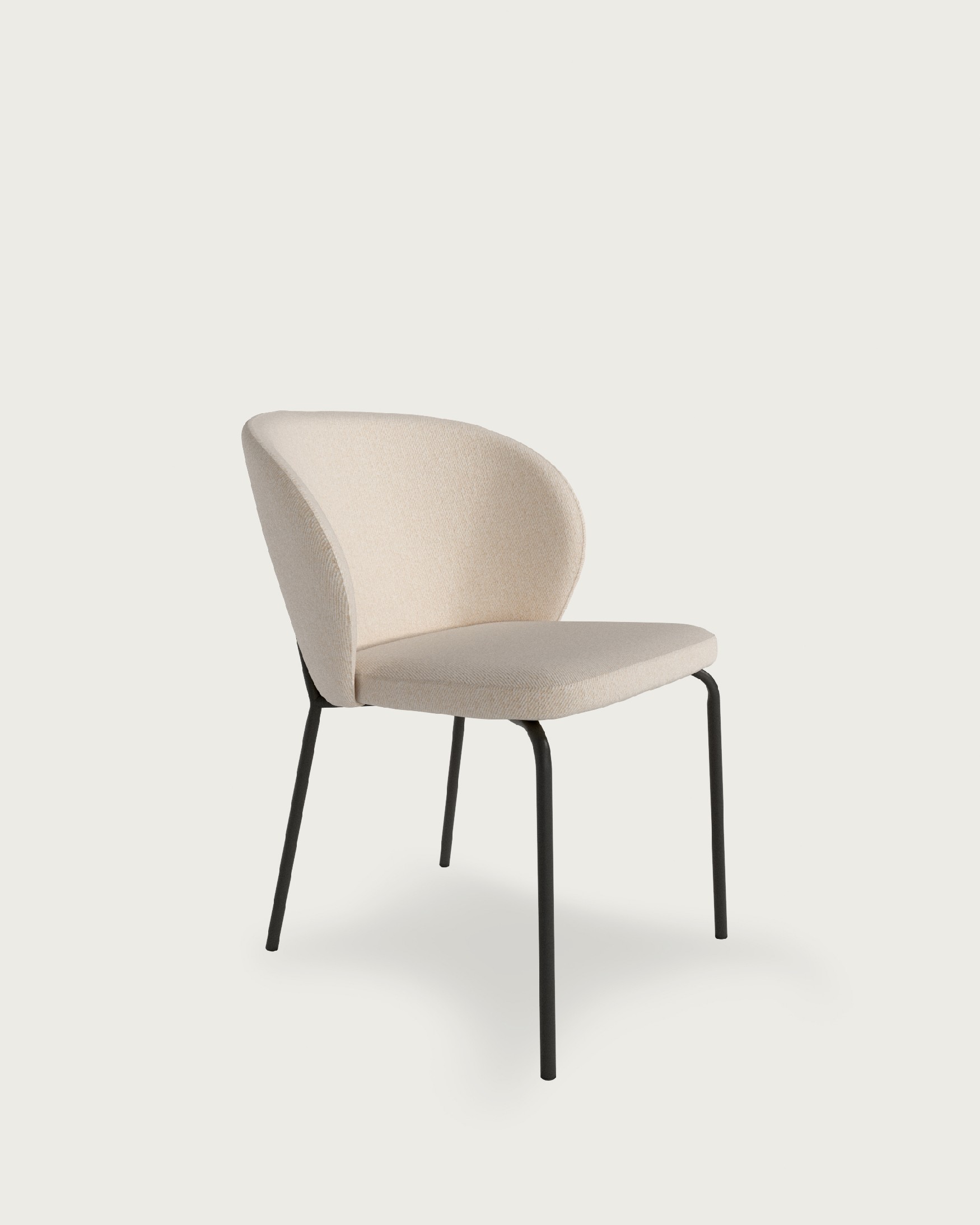 Silla Bergen con tapizado nácar y estructura metálica negro