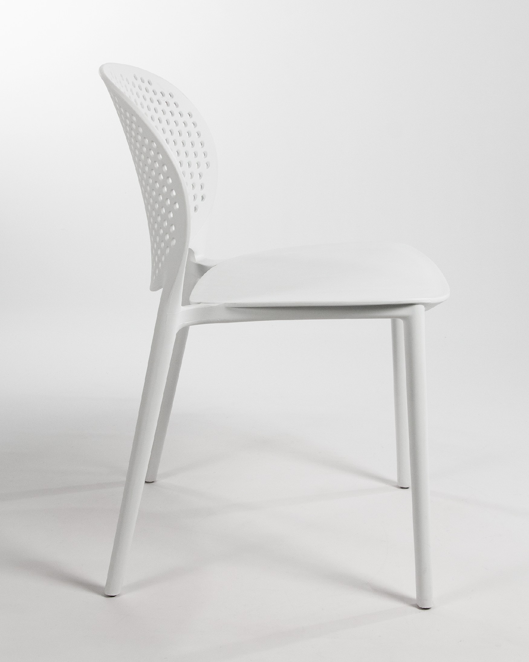 Chaise Bogotá en polypropylène de couleur blanche