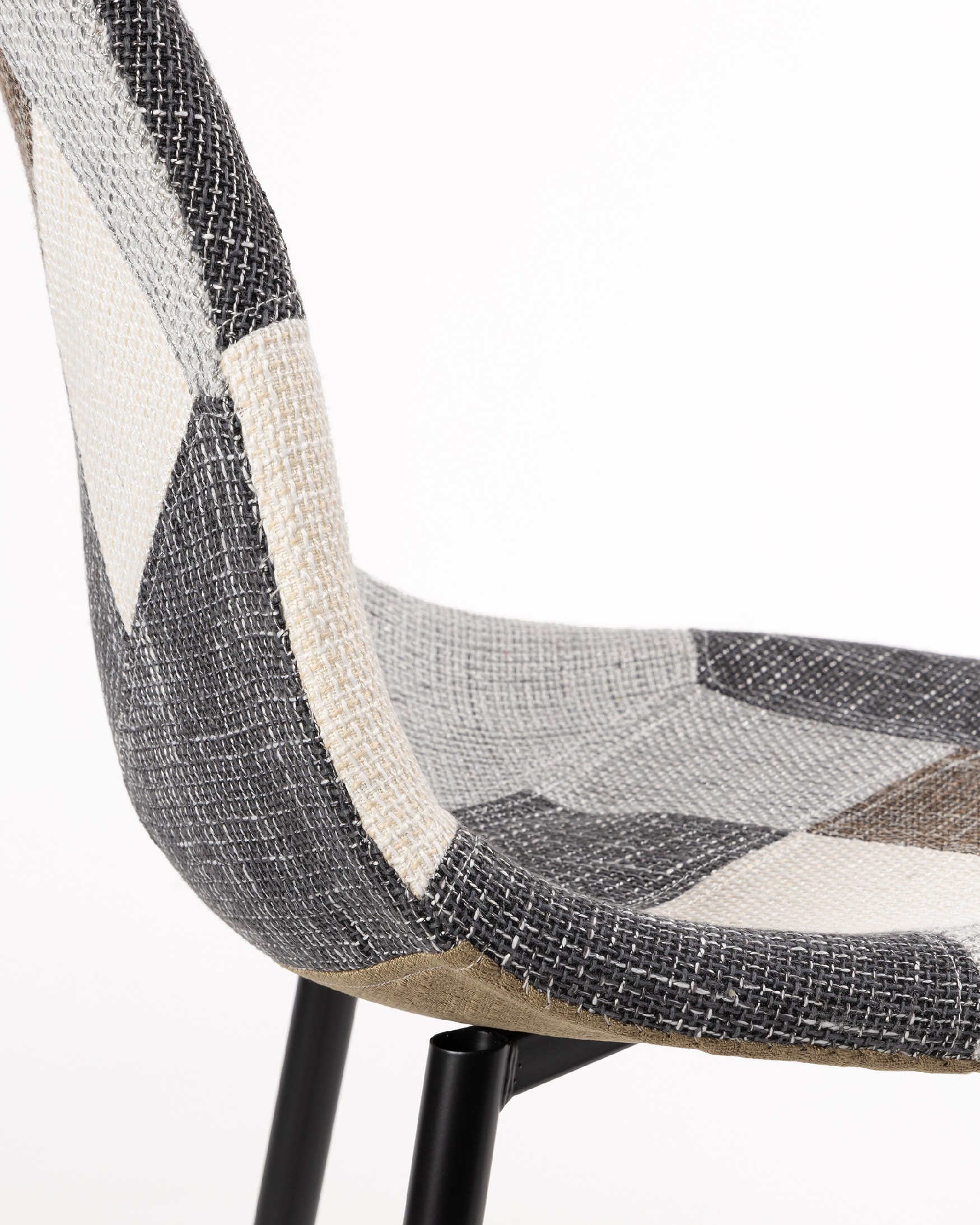 Bombay chair with upholstery and black legs