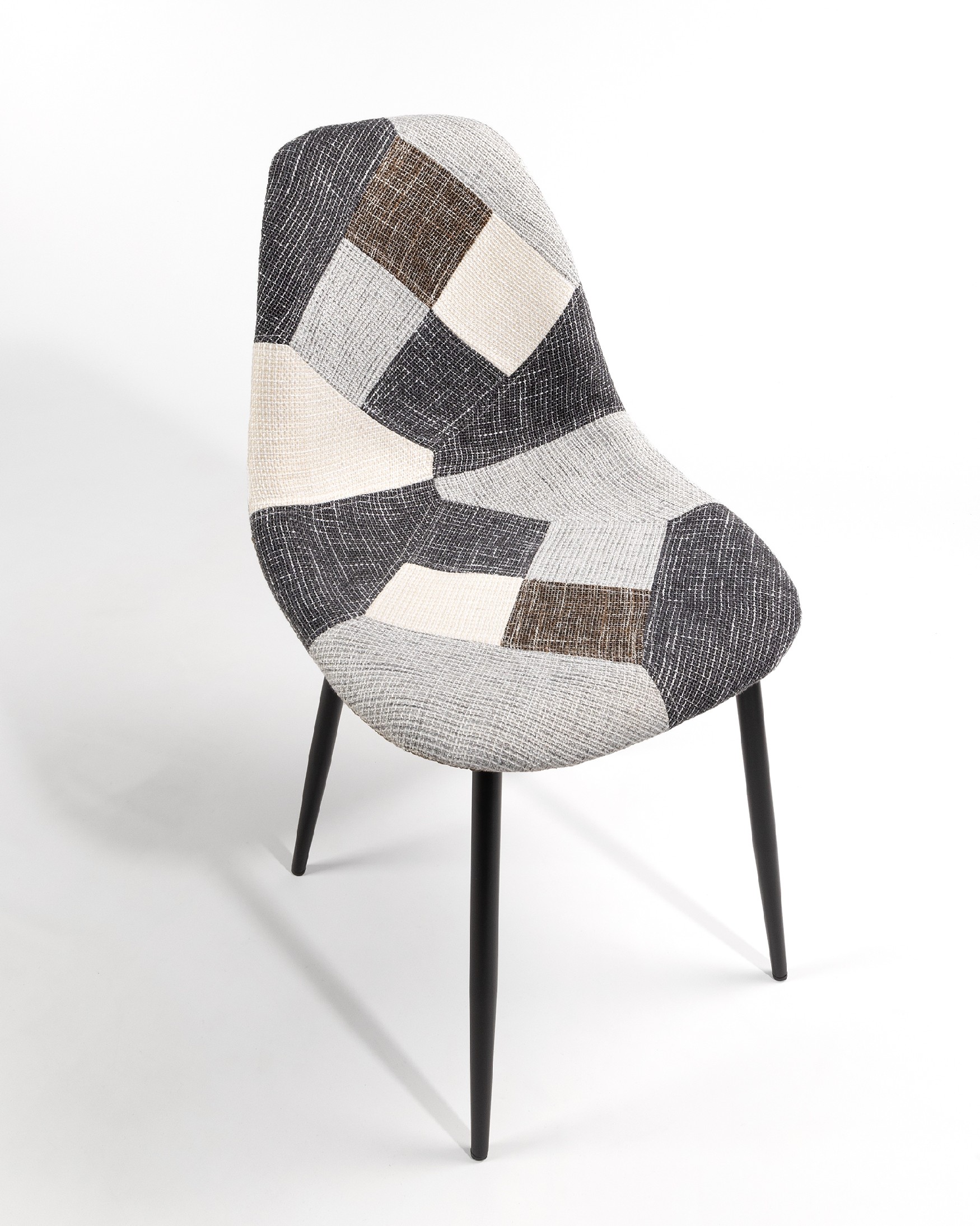 Bombay chair with upholstery and black legs