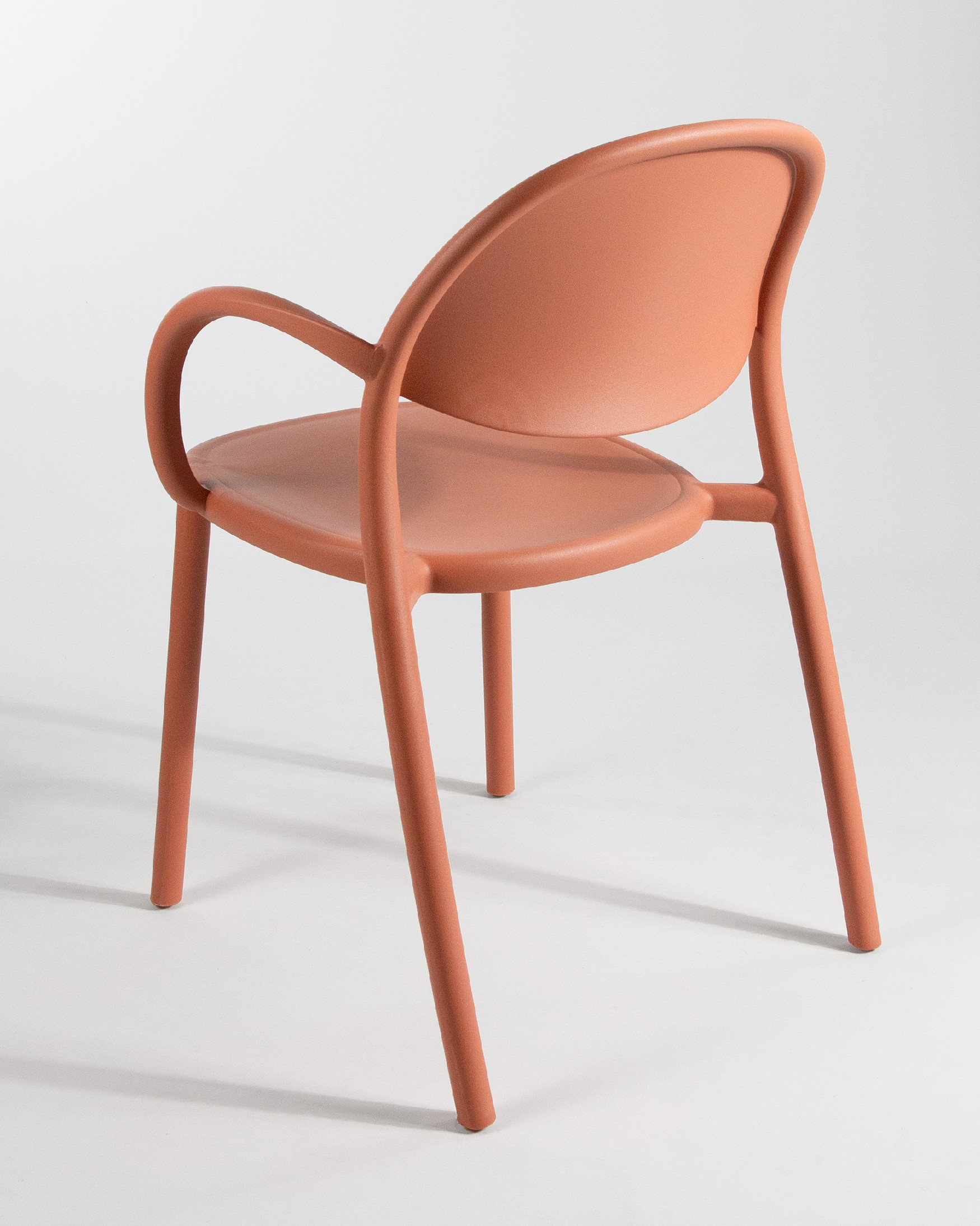Bora chair in terracotta polypropylene