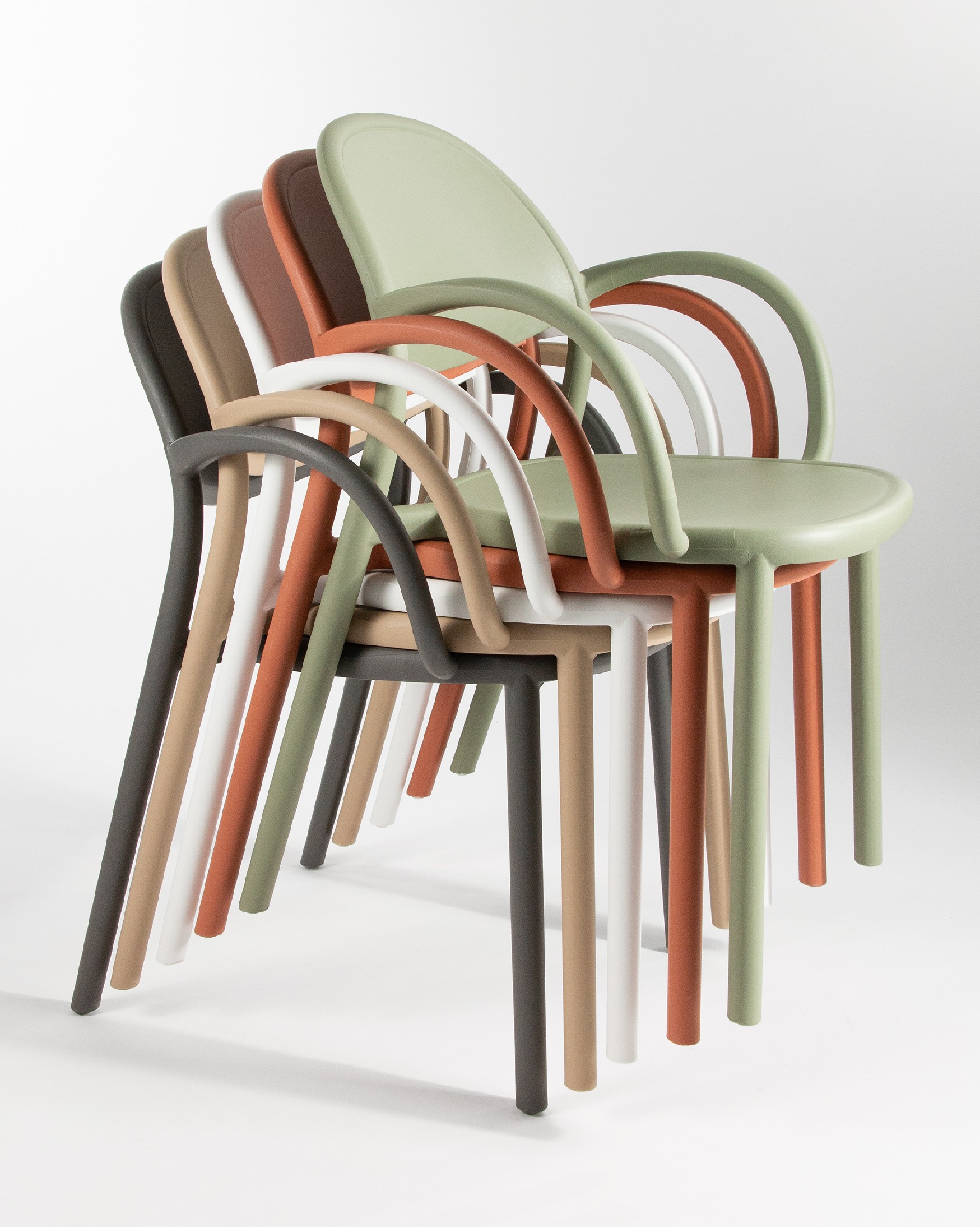 Bora chair in chalk green polypropylene