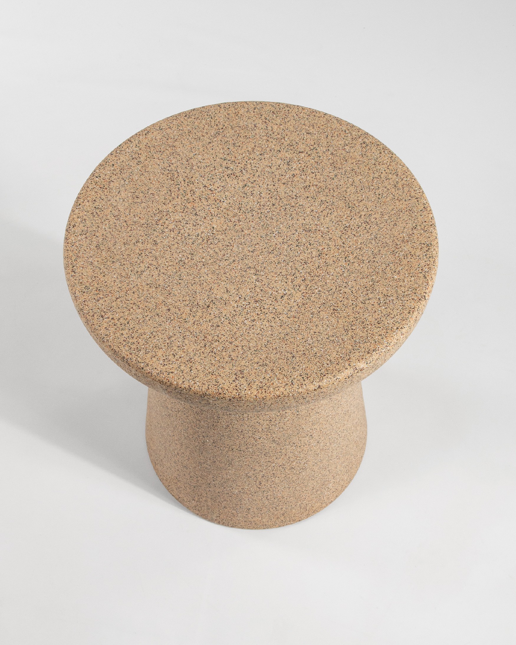 Borneo magma side table Ø 40 cm
