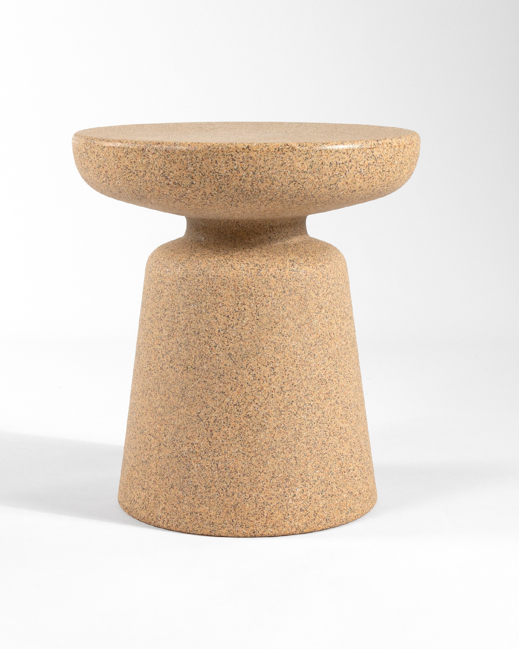 Borneo magma side table Ø 40 cm