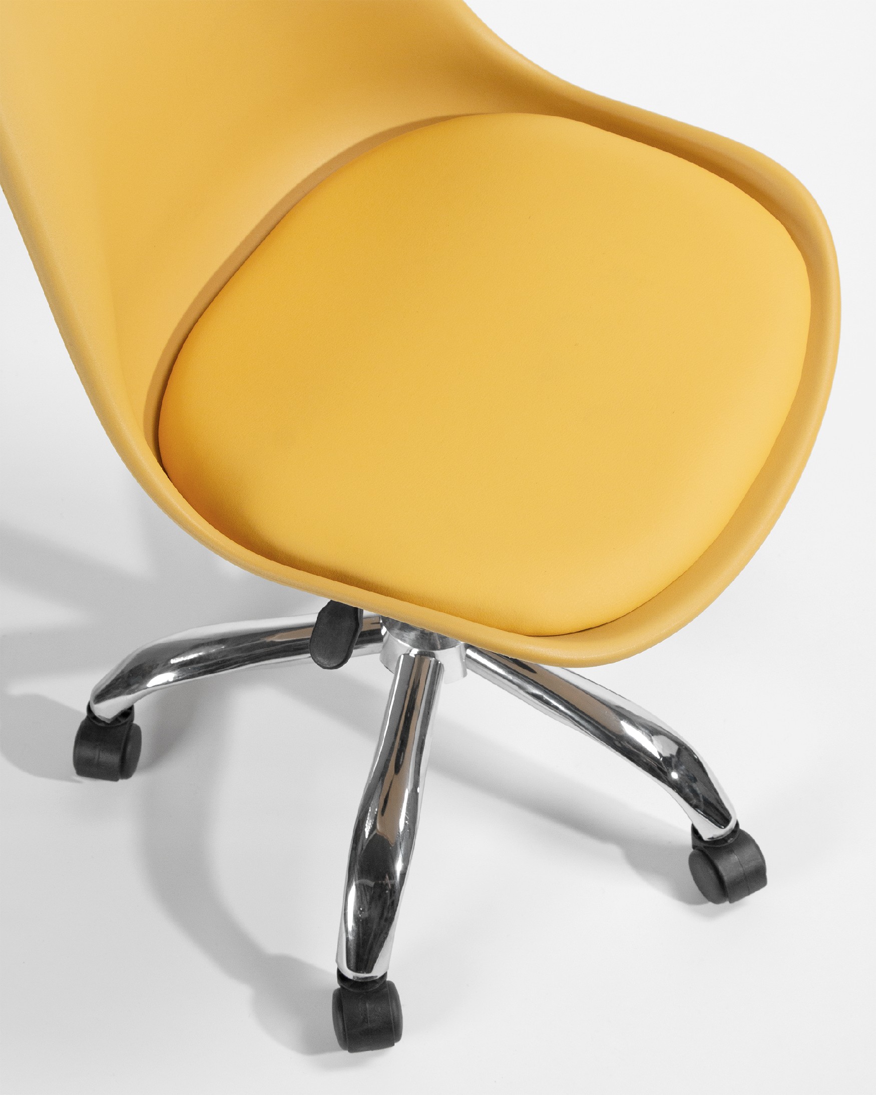 Bremen office chair with polypropylene frame in mustard and chrome leg