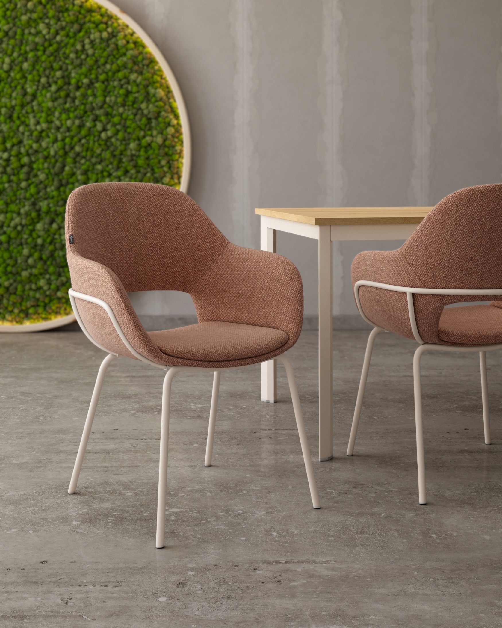 Chaise Brisbane avec rembourrage saumon et pieds métalliques ivoire