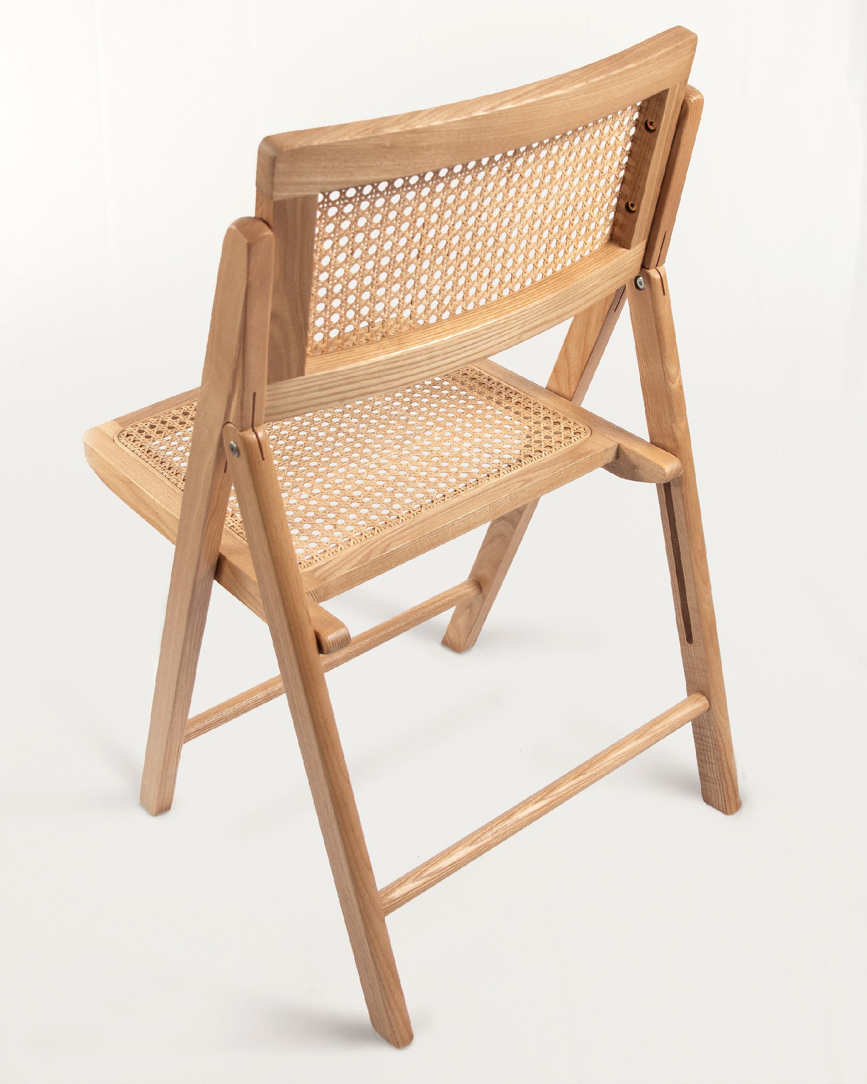 Folding chair Bruna made of rattan and natural ash