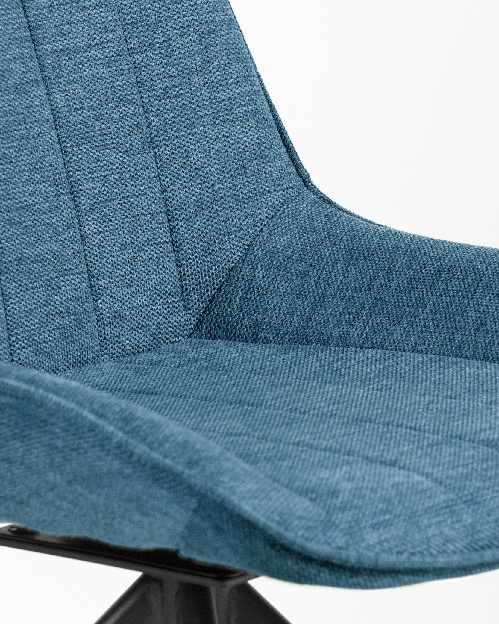 Chaise Bursa pivotante 180º avec fonction de retour, revêtement bleu et pieds métalliques noirs