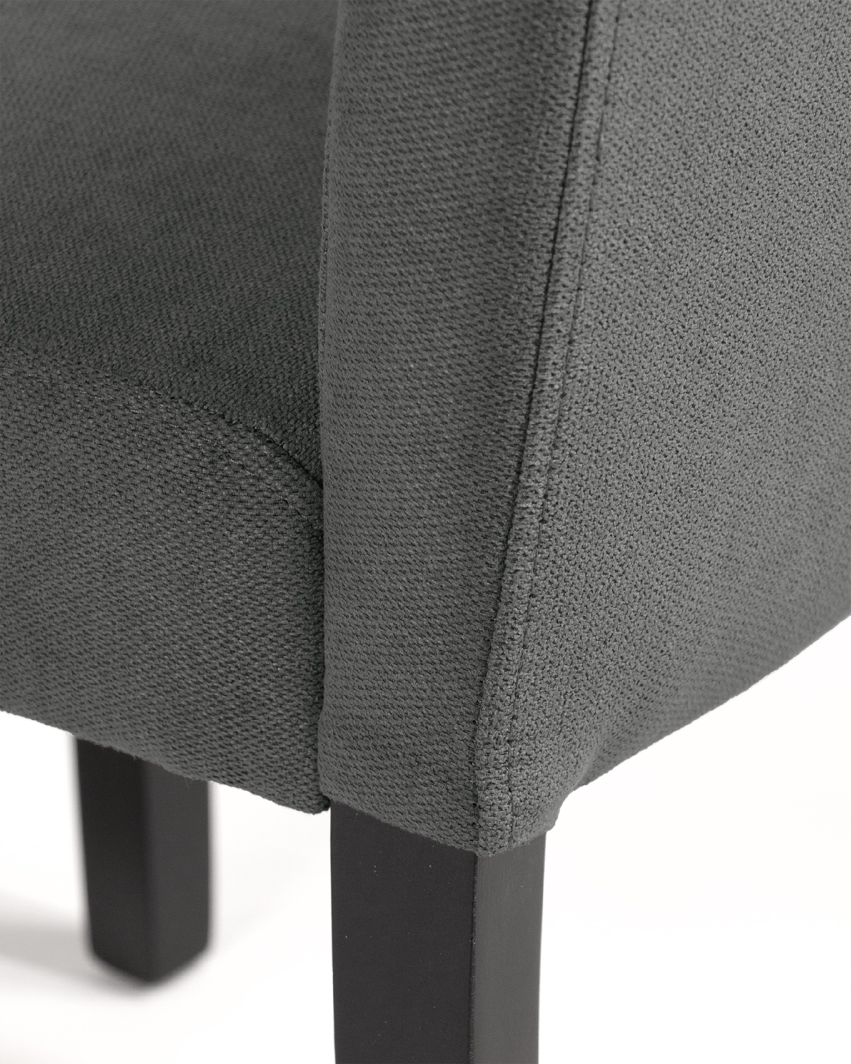Silla Cairo con tapizado gris y patas negras