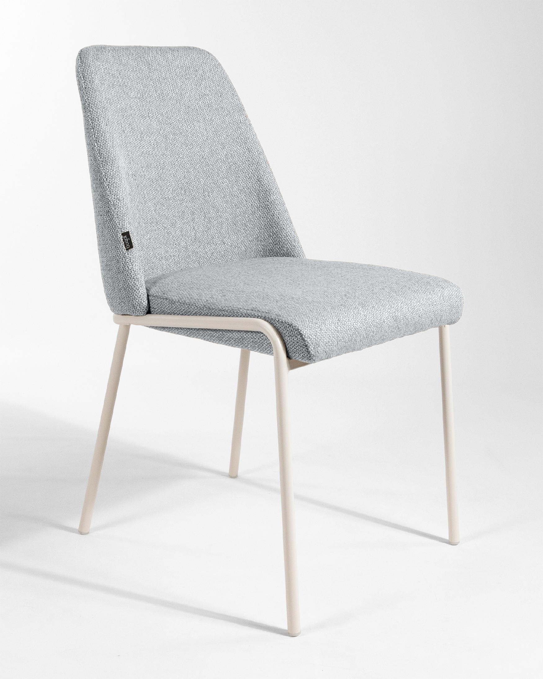 Silla Calgary con tapizado gris y patas metálicas marfil
