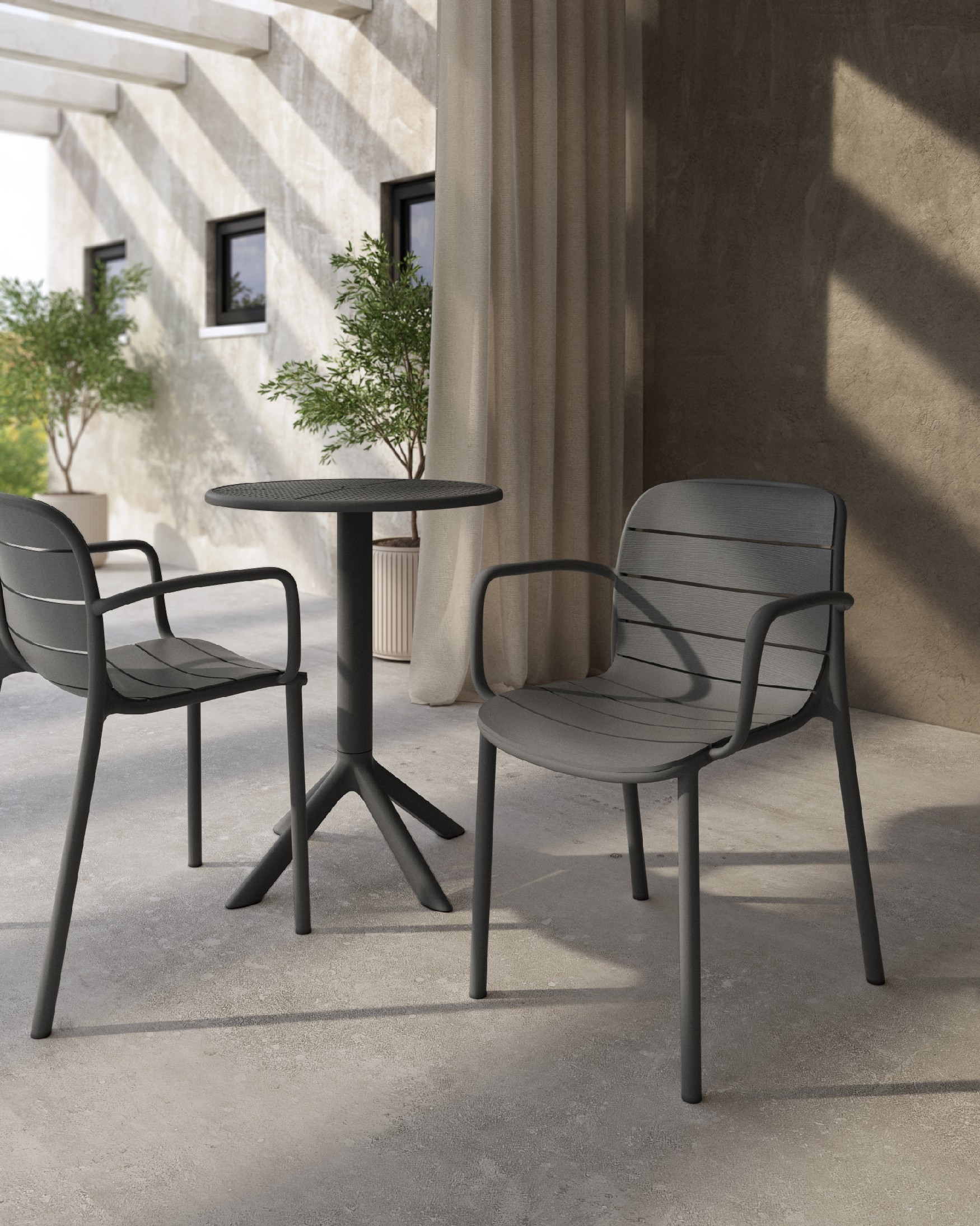 Chaise Cancún en polypropylène graphite