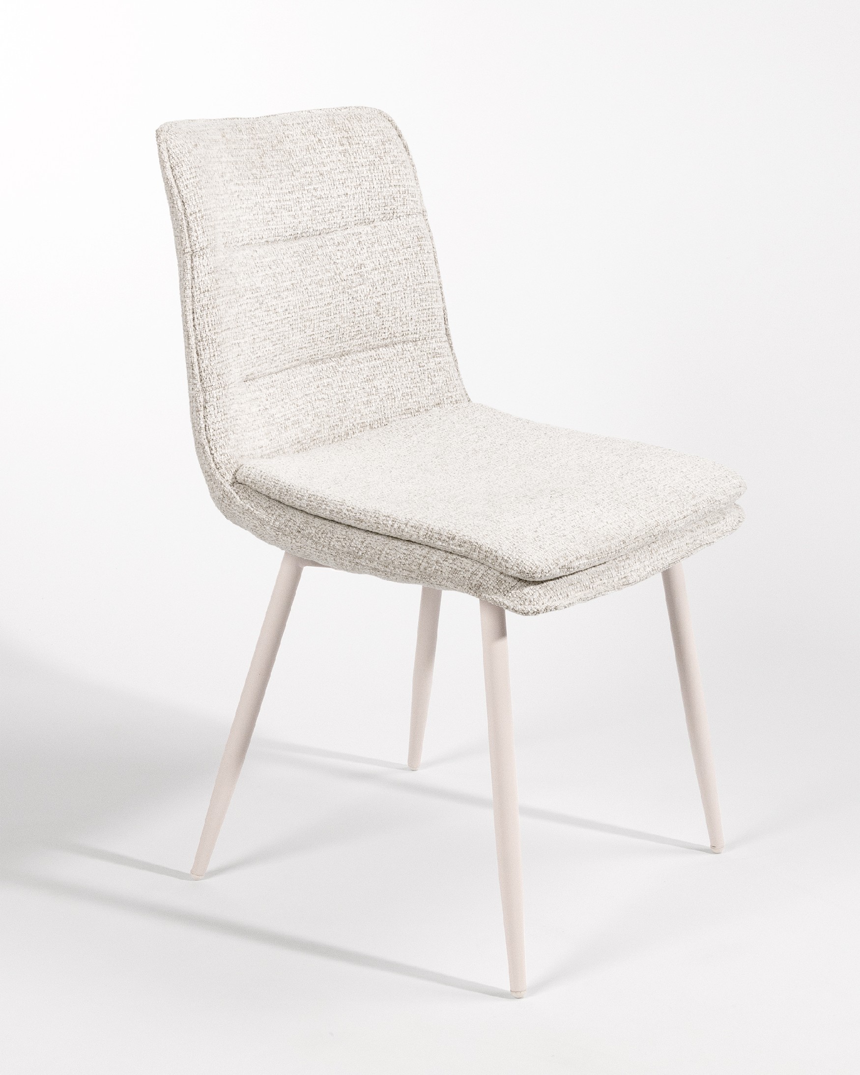 Cascais chair with mother-of-pearl upholstery and ivory metal legs