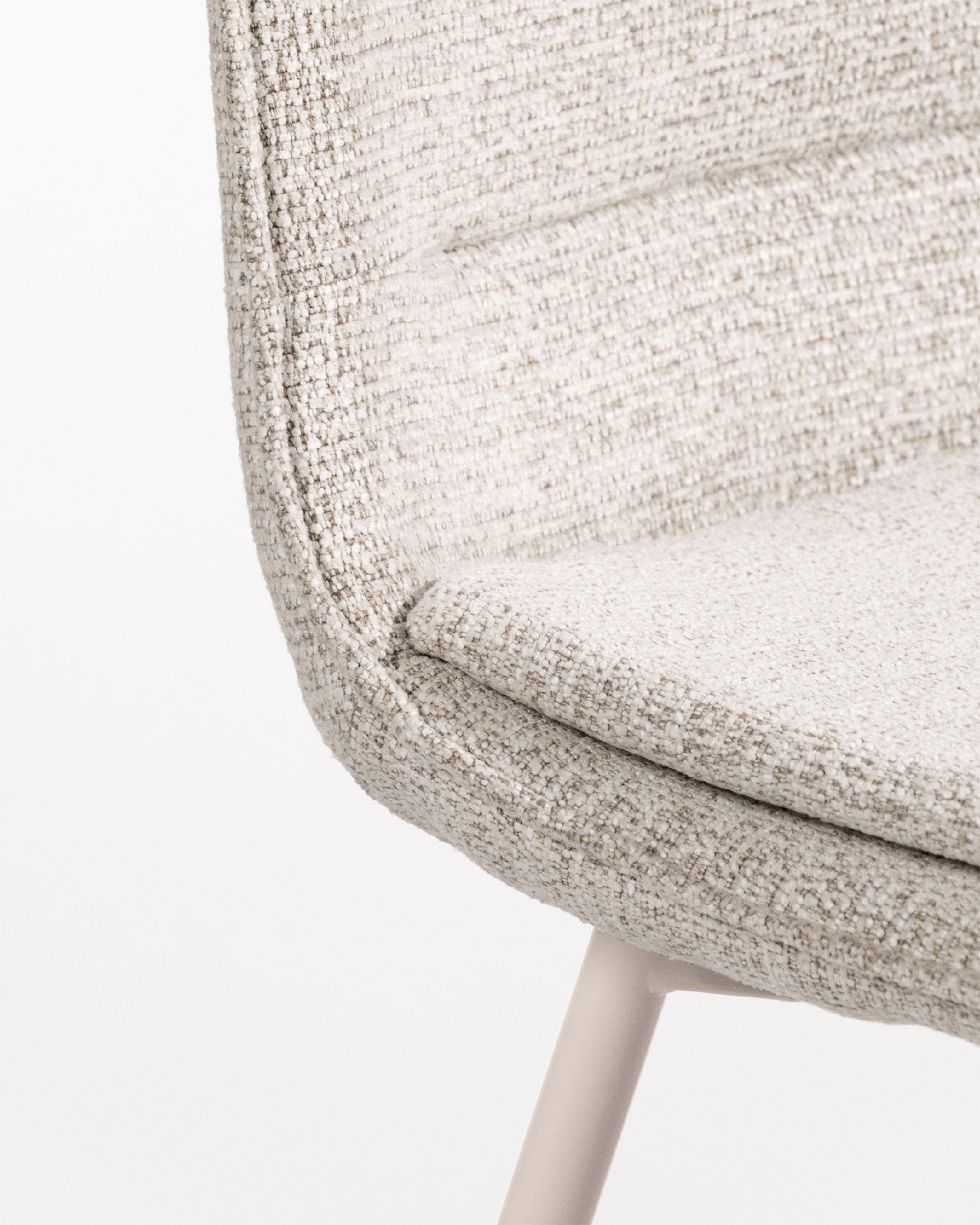 Cascais chair with mother-of-pearl upholstery and ivory metal legs