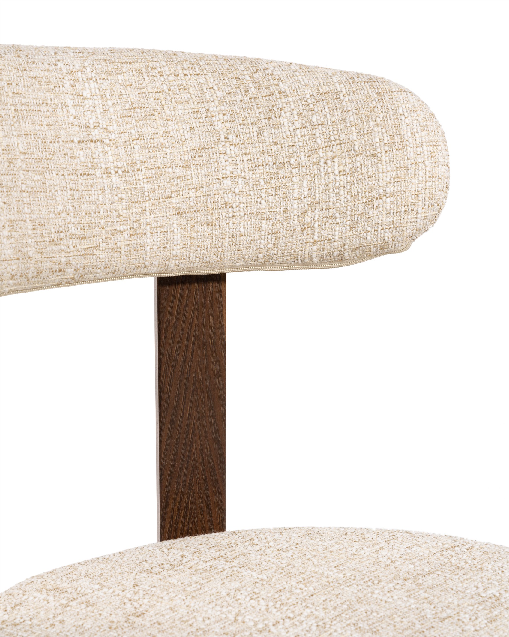 Casper chair with champagne upholstery and metal structure with wood finish