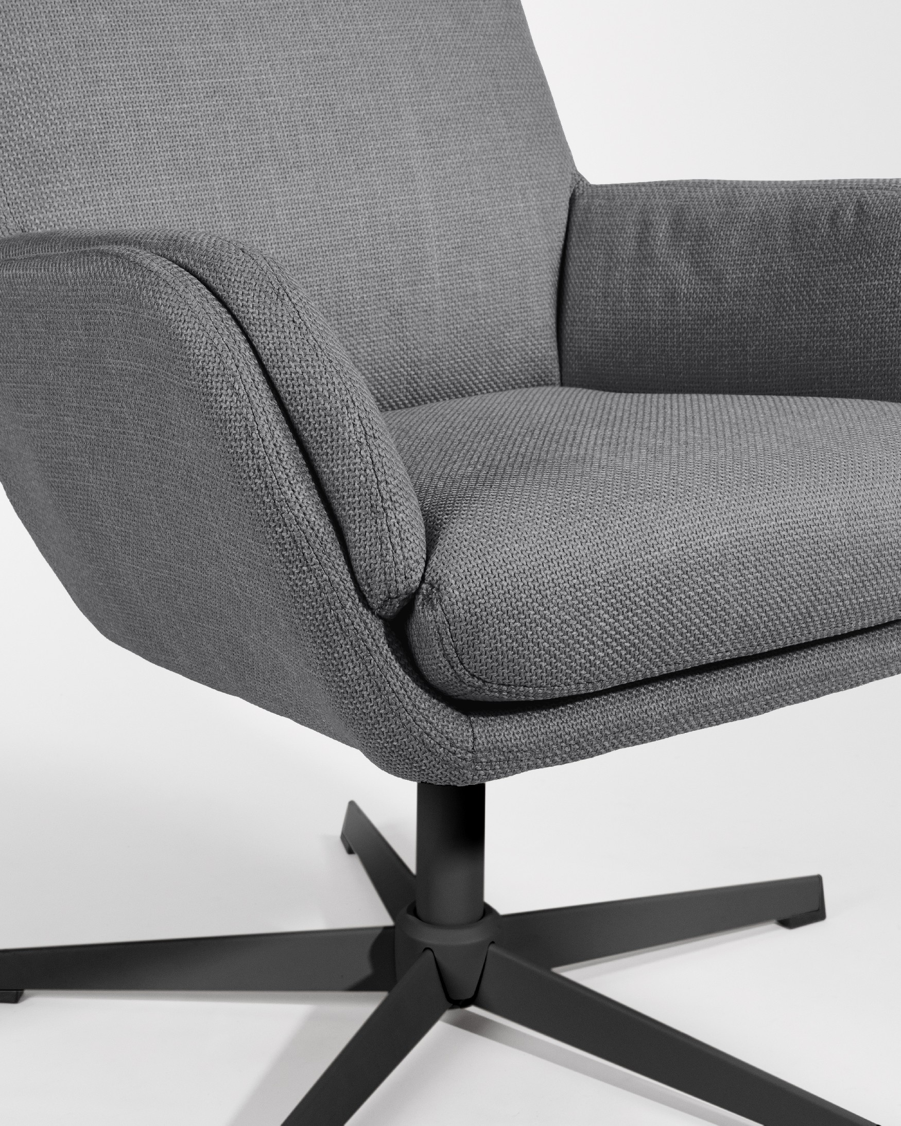Swivel armchair Citrea with black structure and gray upholstery