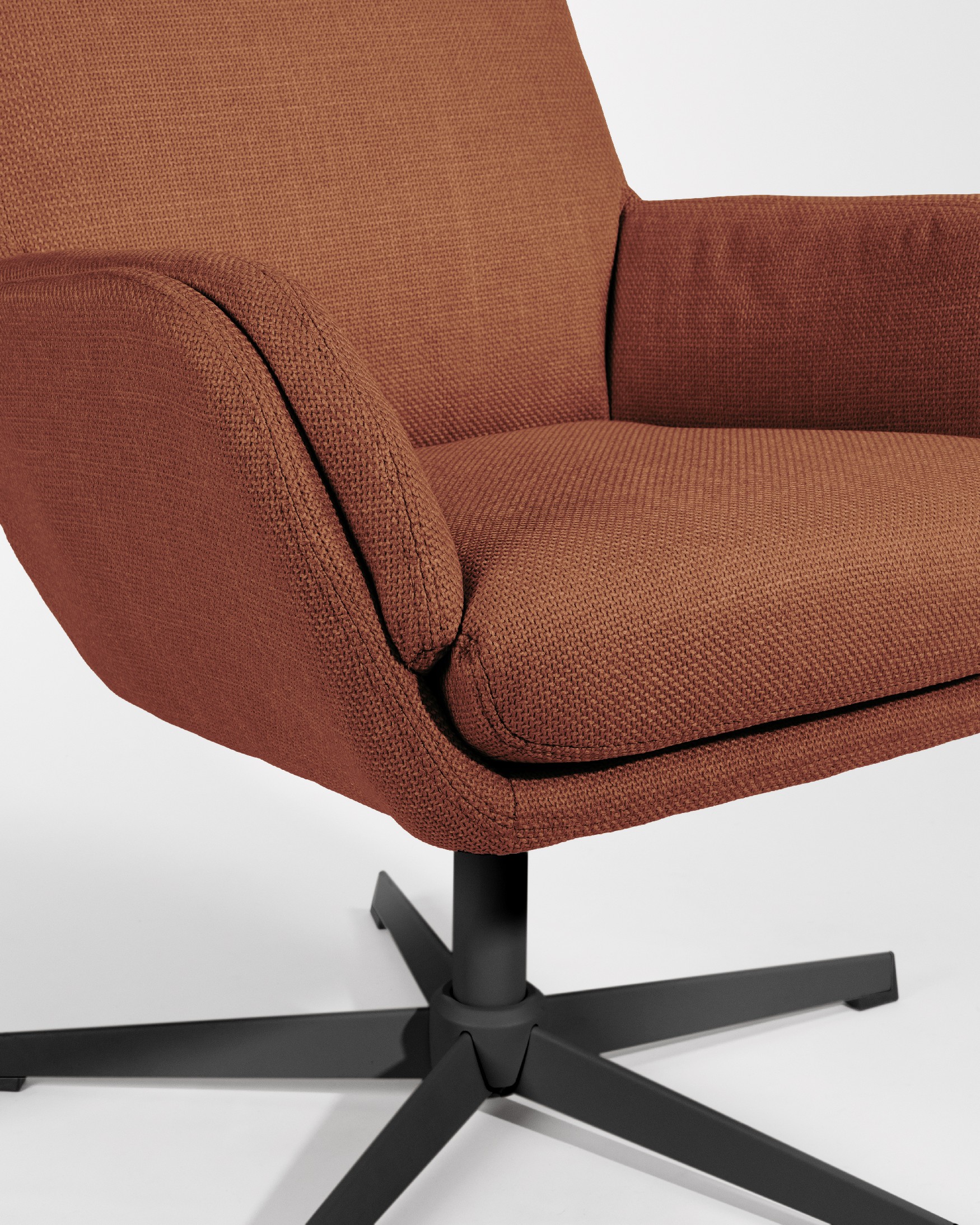 Swivel armchair Citrea with black structure and terracotta upholstery
