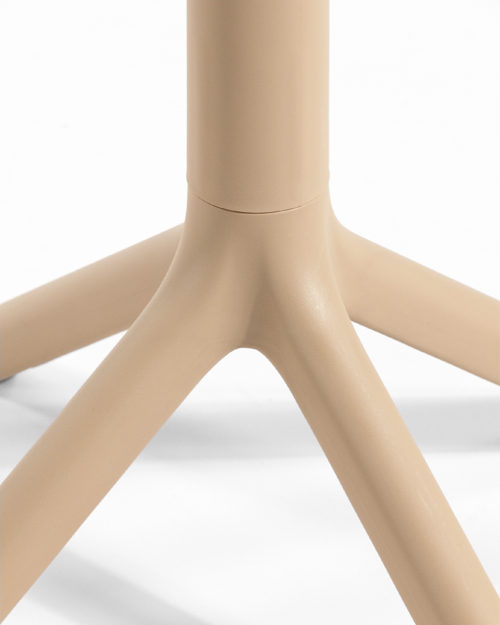 Cocoa round outdoor table made of sand polypropylene Ø 60 cm