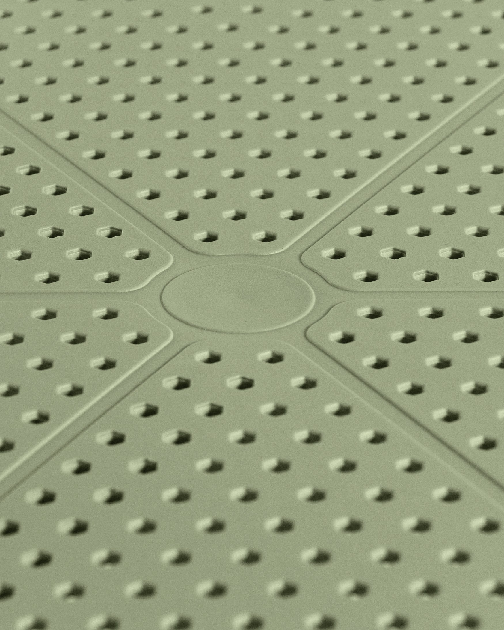 Round outdoor Cocoa table made of green chalk polypropylene Ø 60 cm